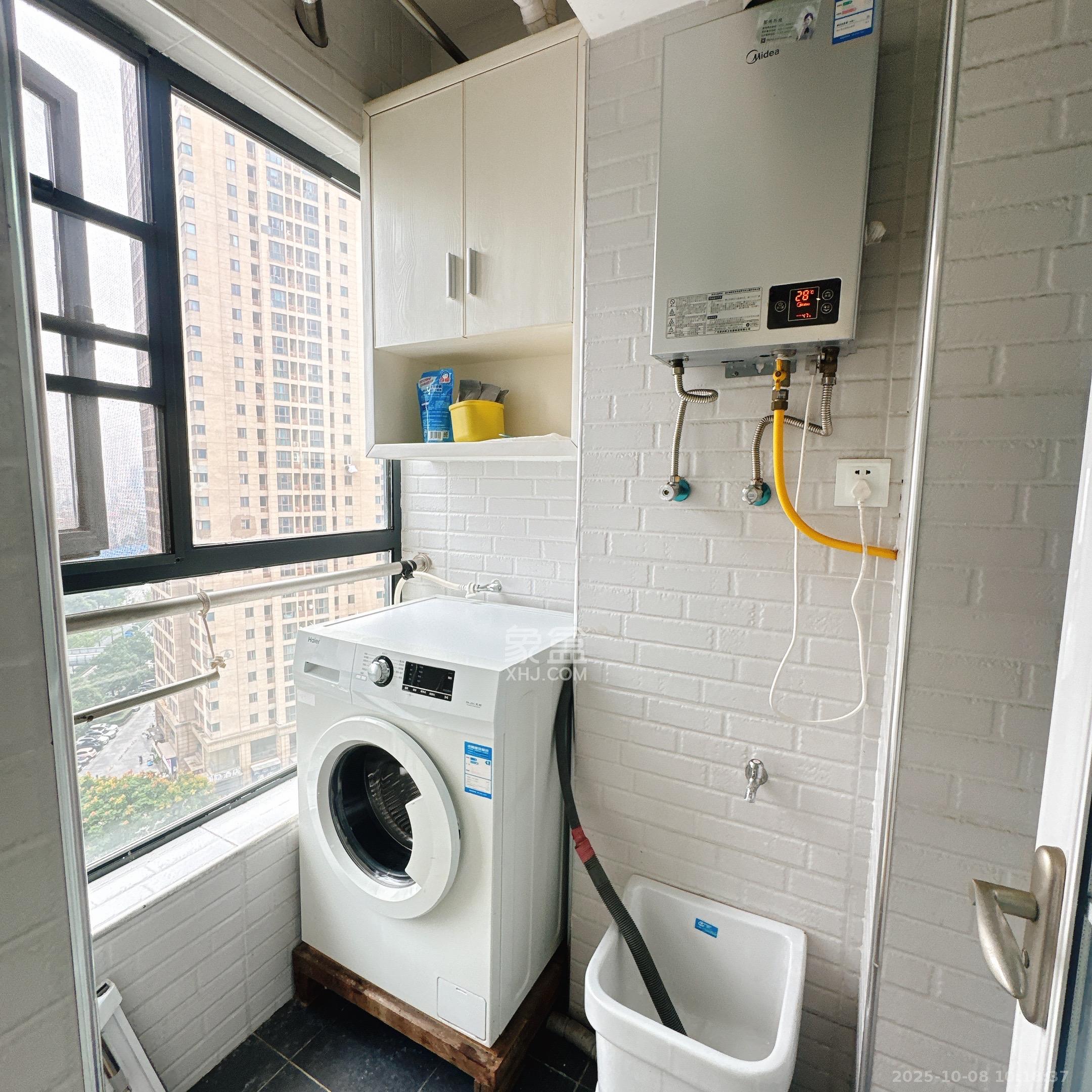 北辰三角洲E3区 1室1厅1卫 2700.0元/月 北辰三角洲E3区 1室1厅1卫 2700.0元/月室内图