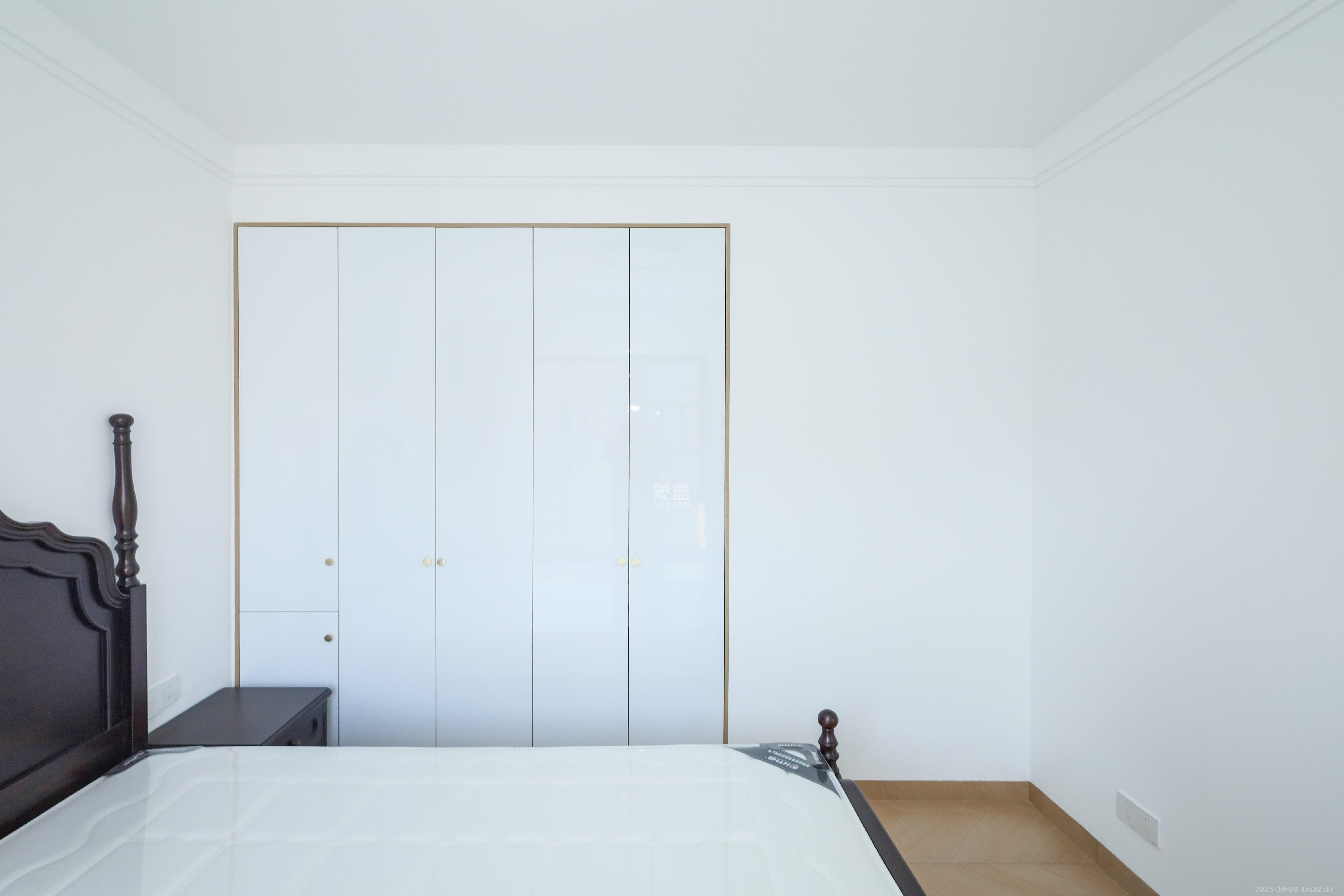 旭辉御府  3室2厅1卫    95.0万卧室