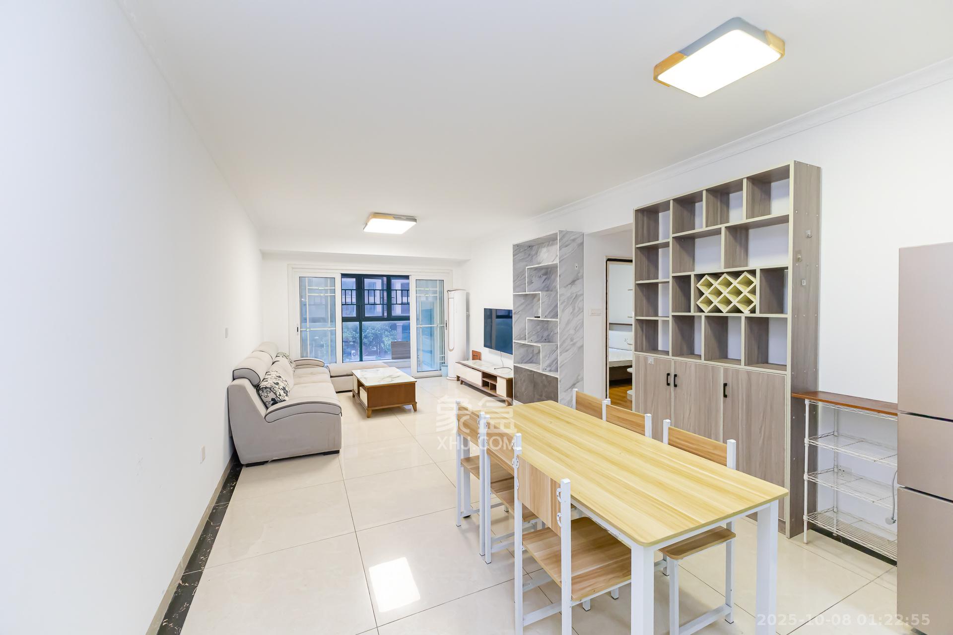 金湘苑（星澜之悦）  3室2厅1卫    69.8万客厅