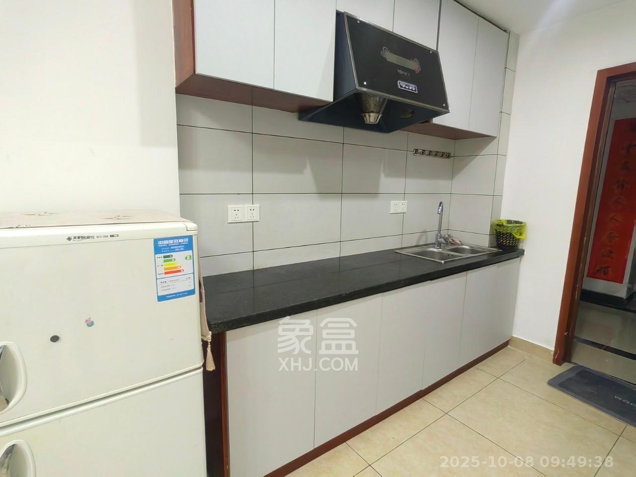 融圣国际  1室1厅1卫    1600.0元/月室内图