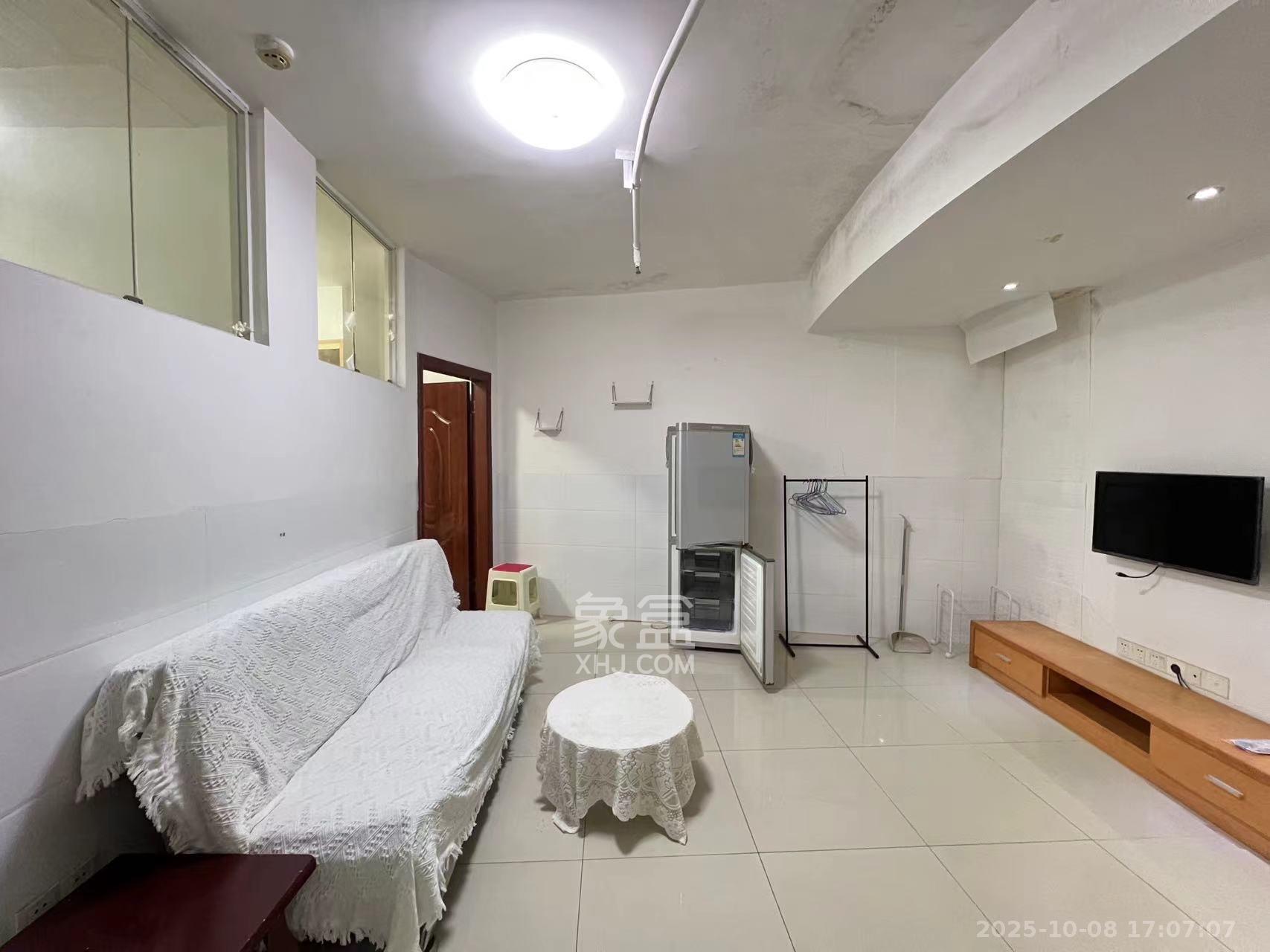 湖韵佳苑  2室2厅1卫    1500.0元/月