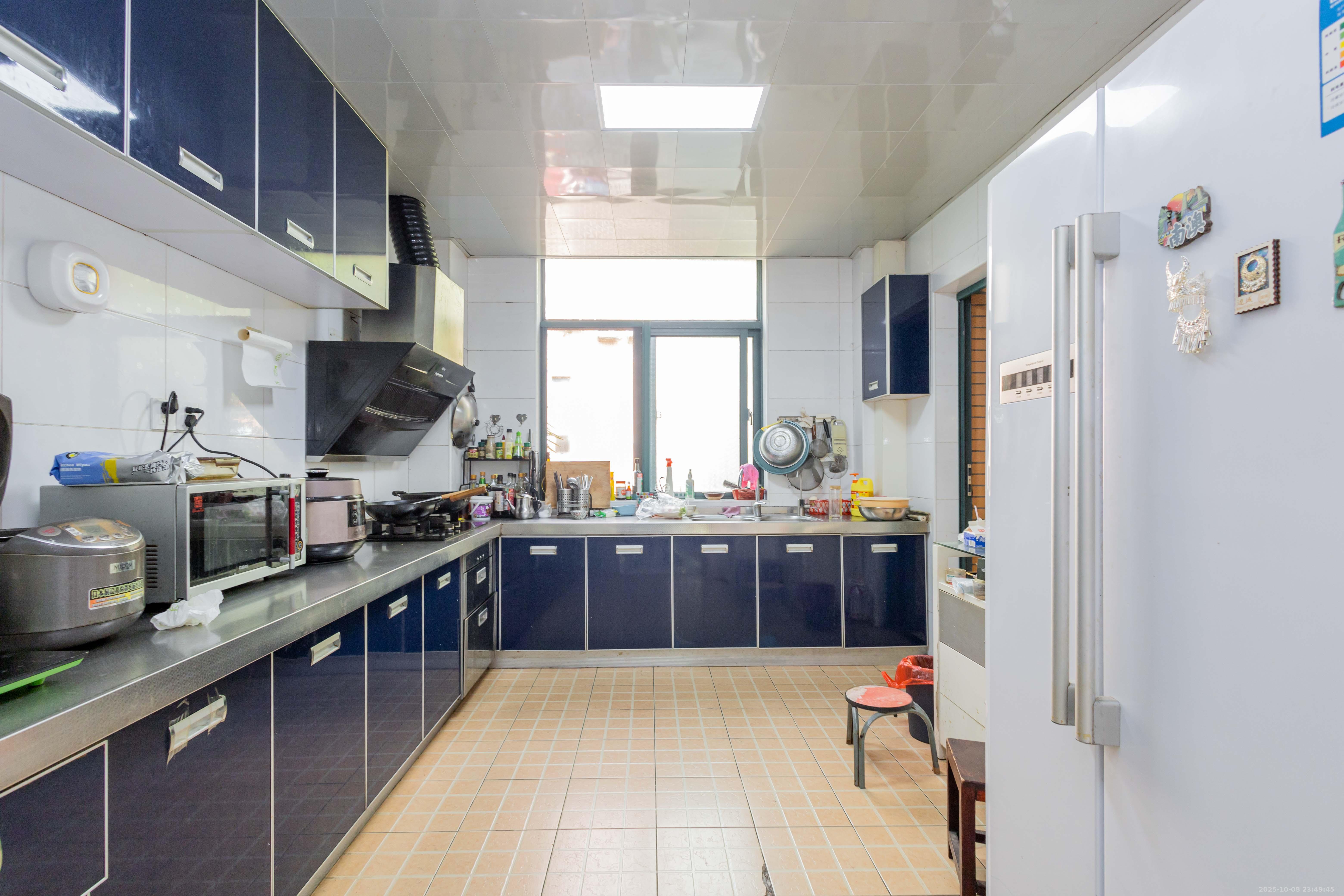 东业早安星城 4室2厅2卫 68.8万 东业早安星城 4室2厅2卫 68.8万厨房