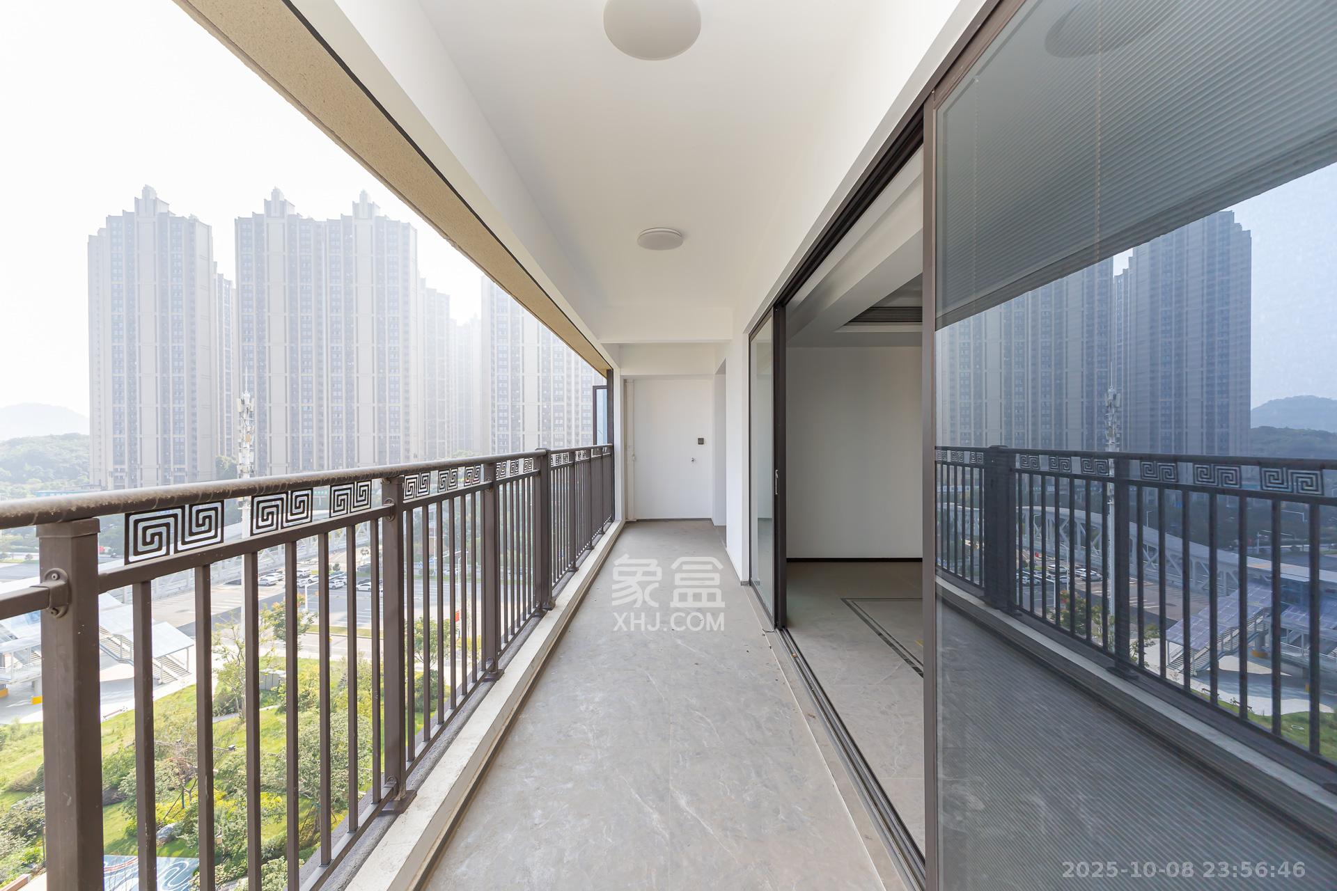 时代建发和著  1室0厅0卫    266.0万阳台