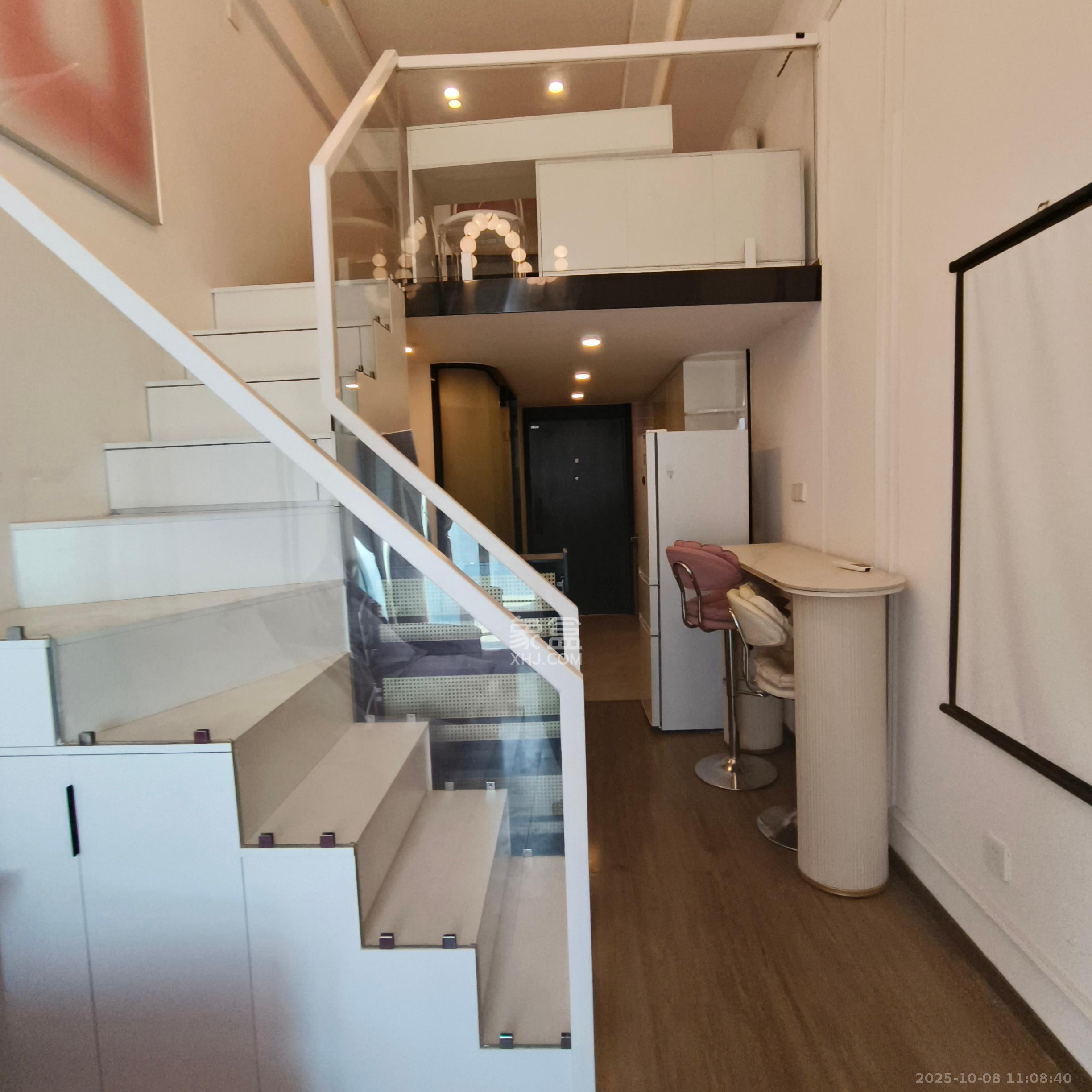 敬天广场  1室1厅1卫    2300.0元/月