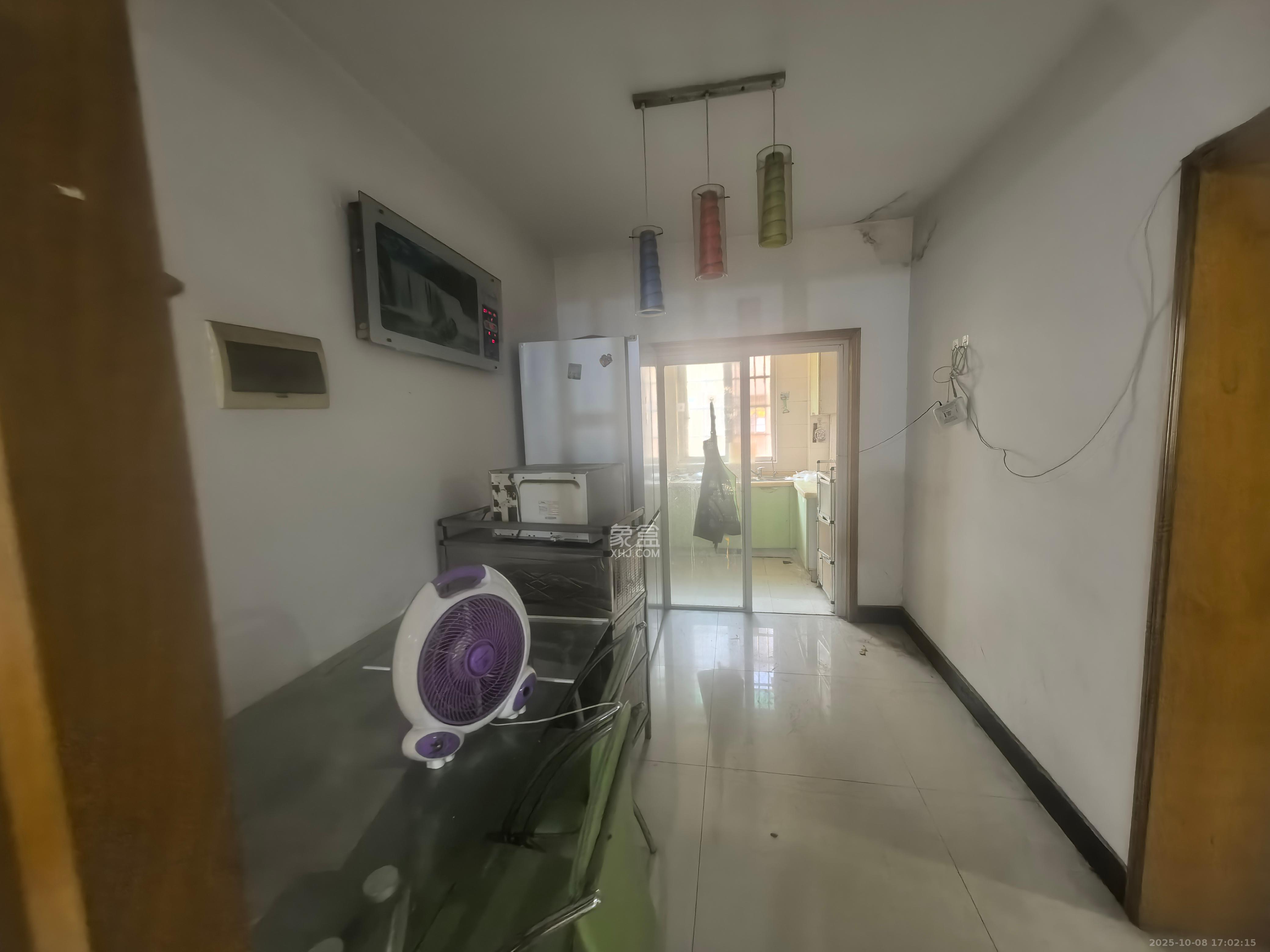 德馨园 2室1厅1卫 1400.0元/月 德馨园 2室1厅1卫 1400.0元/月室内图