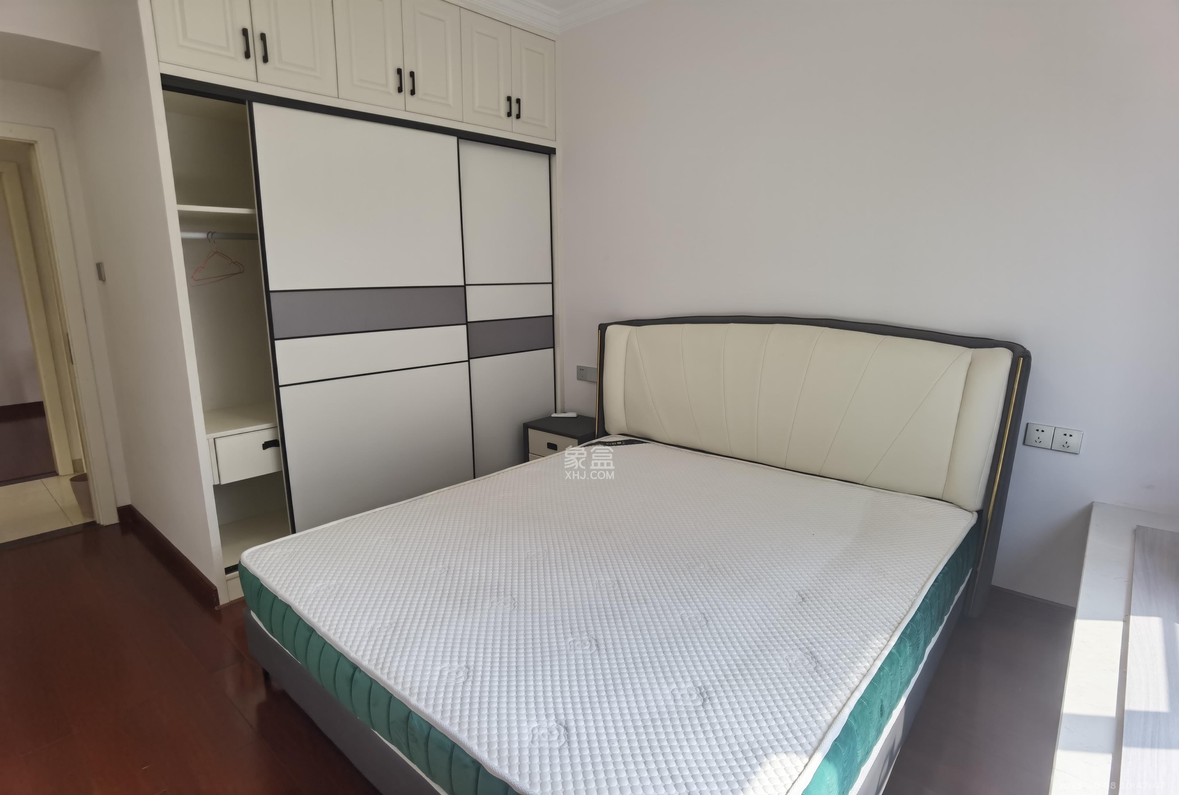 富兴嘉城(富兴汇中央)  2室2厅1卫    2400.0元/月 富兴嘉城(富兴汇中央)  2室2厅1卫    2400.0元/月