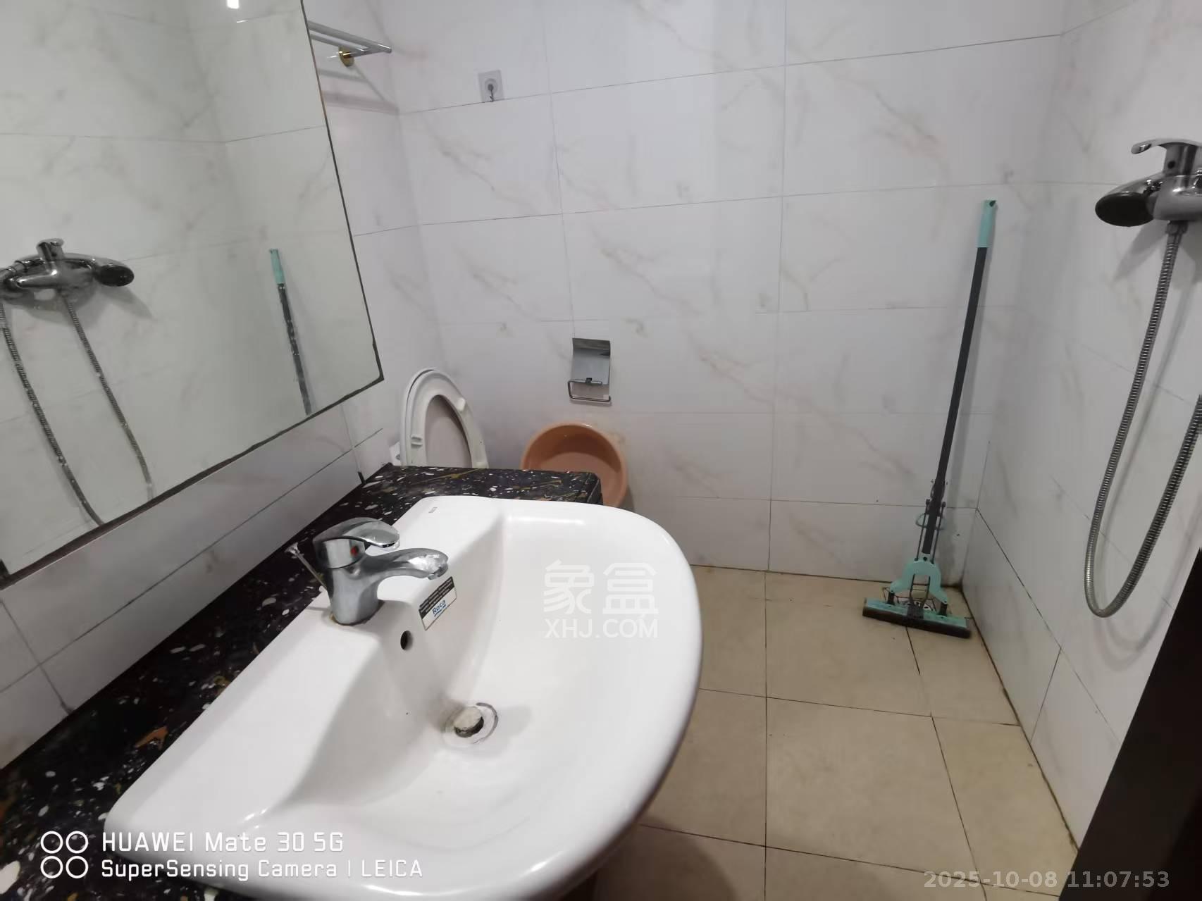 恒大翡翠华庭  1室0厅1卫    1150.0元/月室内图