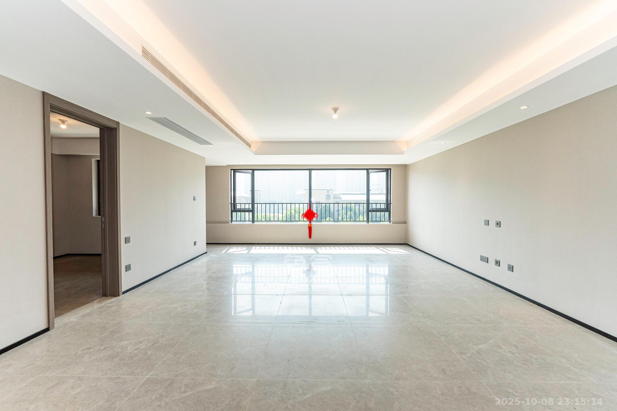 万科松湖天地  4室2厅2卫    199.0万 万科松湖天地  4室2厅2卫    199.0万