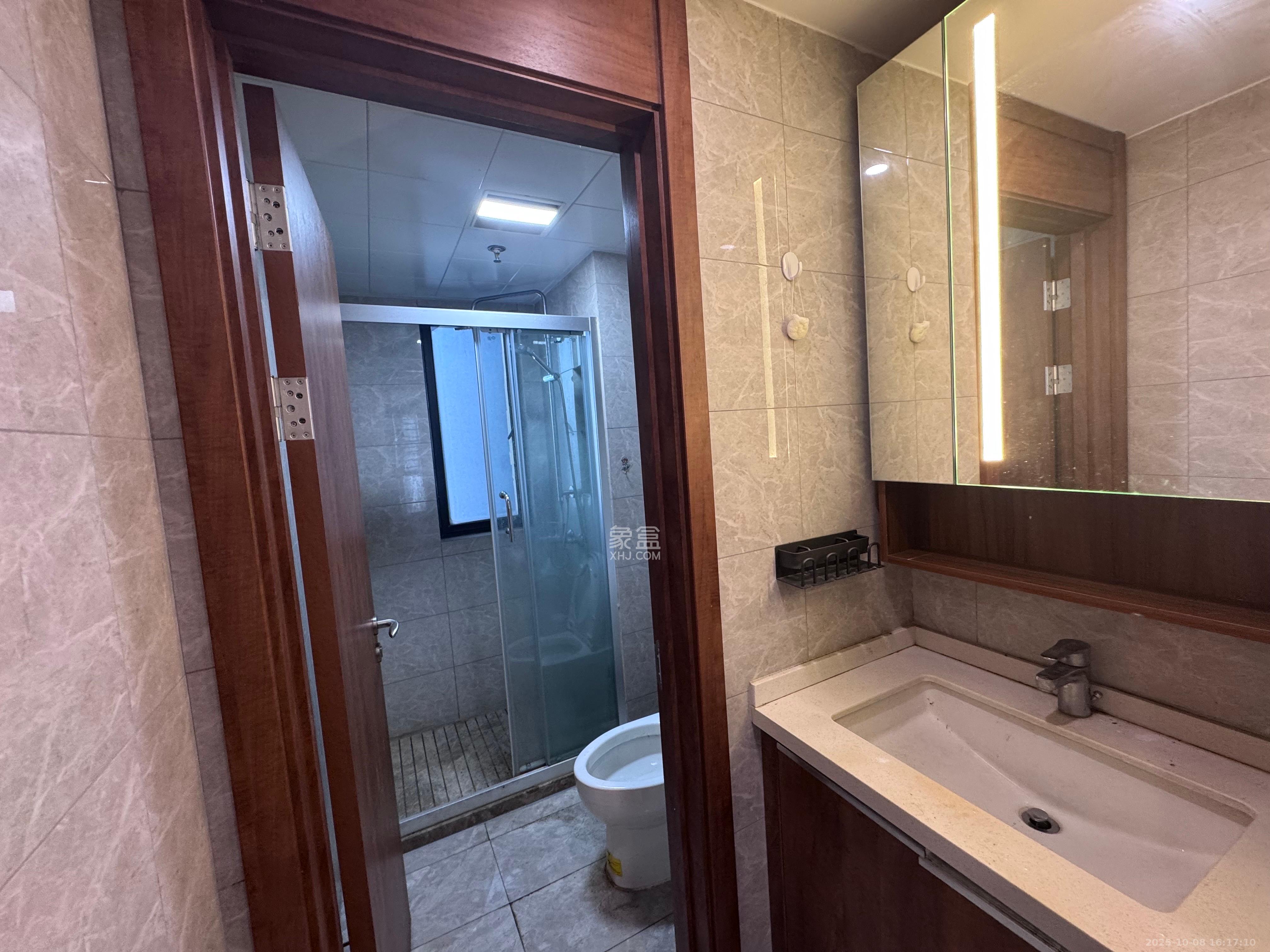 梅溪悦章 3室2厅2卫 3500.0元/月 梅溪悦章 3室2厅2卫 3500.0元/月室内图