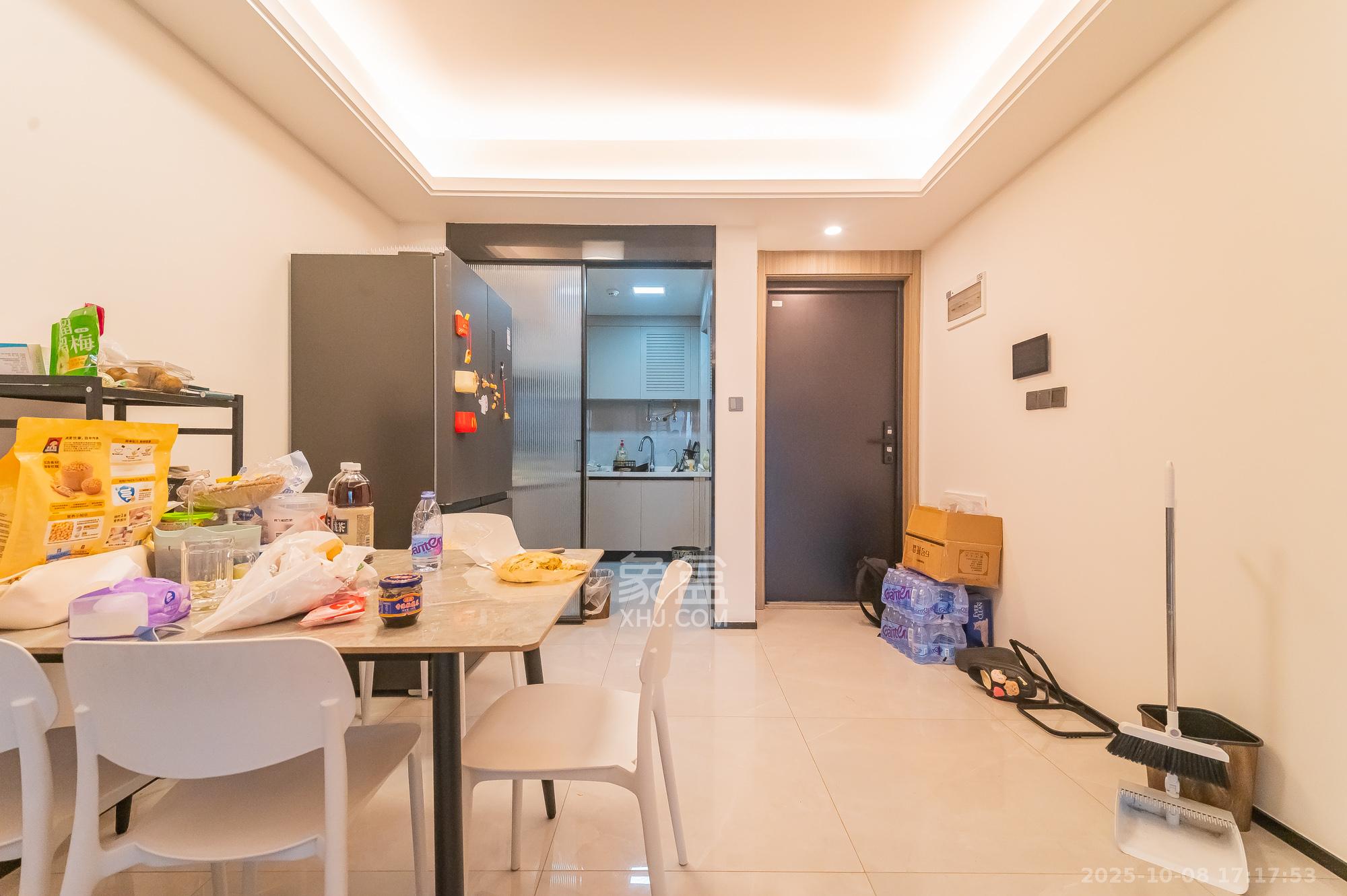 三一云谷 3室2厅2卫 99.8万 三一云谷 3室2厅2卫 99.8万客厅