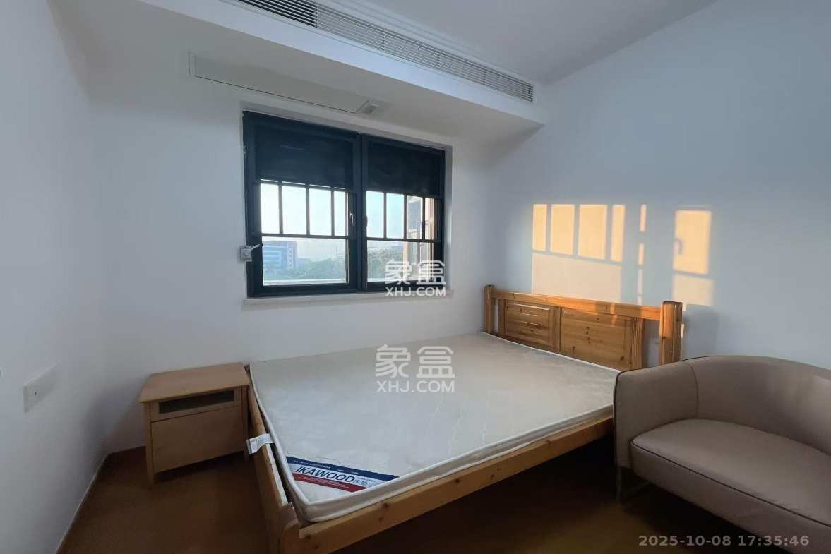 清控湖山雅居北区  3室2厅1卫    1800.0元/月 清控湖山雅居北区  3室2厅1卫    1800.0元/月室内图