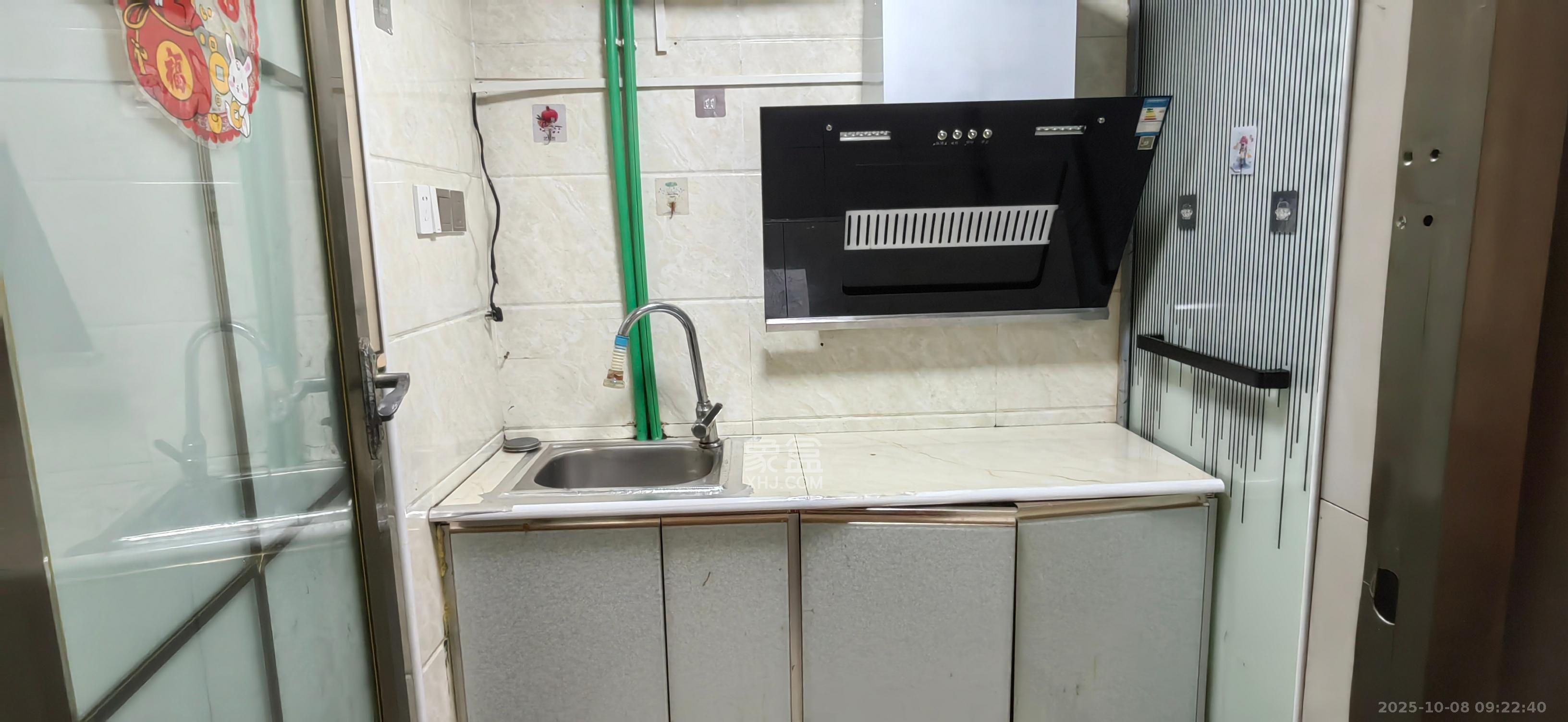 东方芙蓉 1室1厅1卫 1200.0元/月 东方芙蓉 1室1厅1卫 1200.0元/月室内图