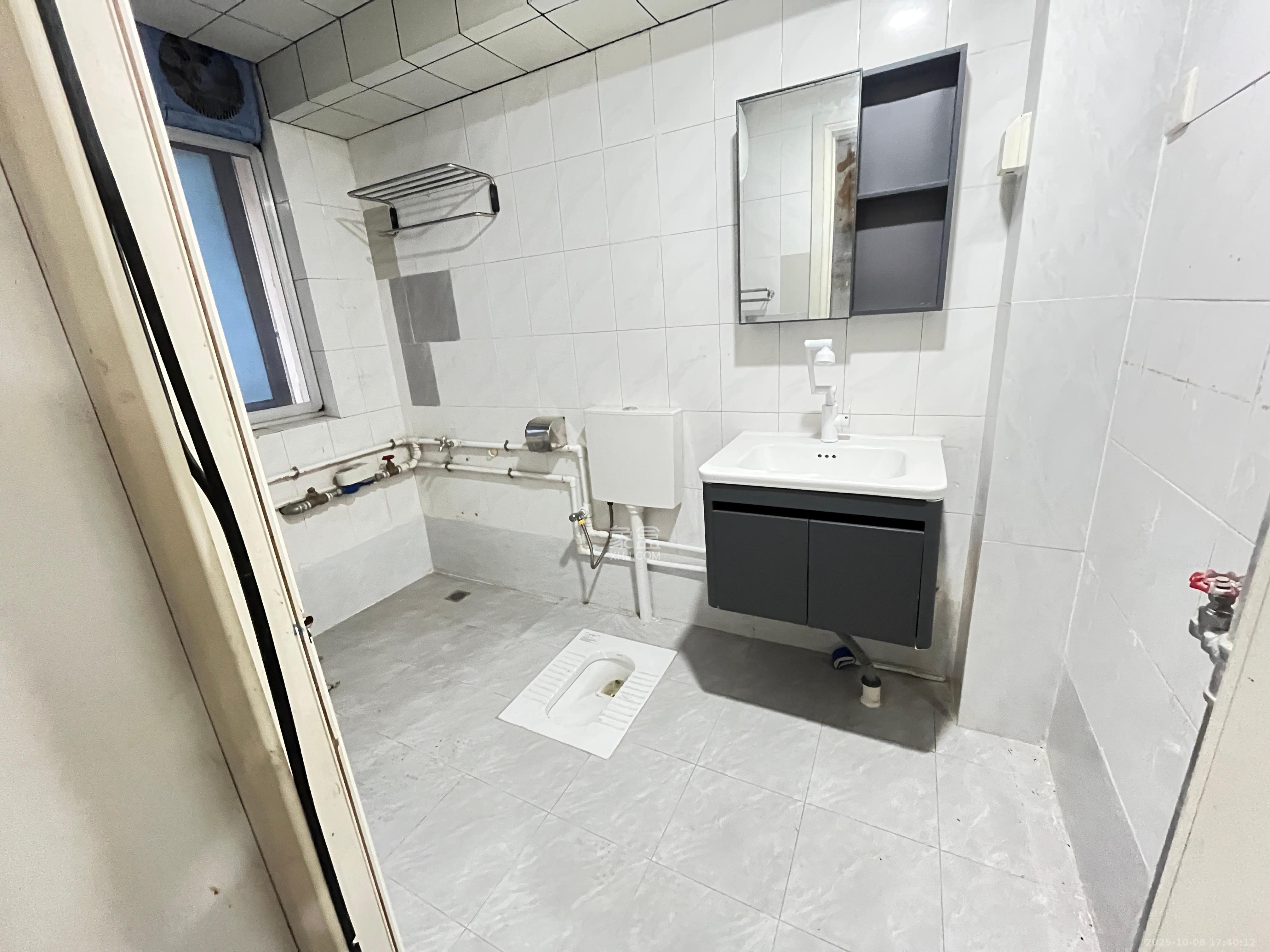 长沙市邮政宿舍(古汉邮局宿舍) 3室2厅1卫 1800.0元/月 长沙市邮政宿舍(古汉邮局宿舍) 3室2厅1卫 1800.0元/月室内图