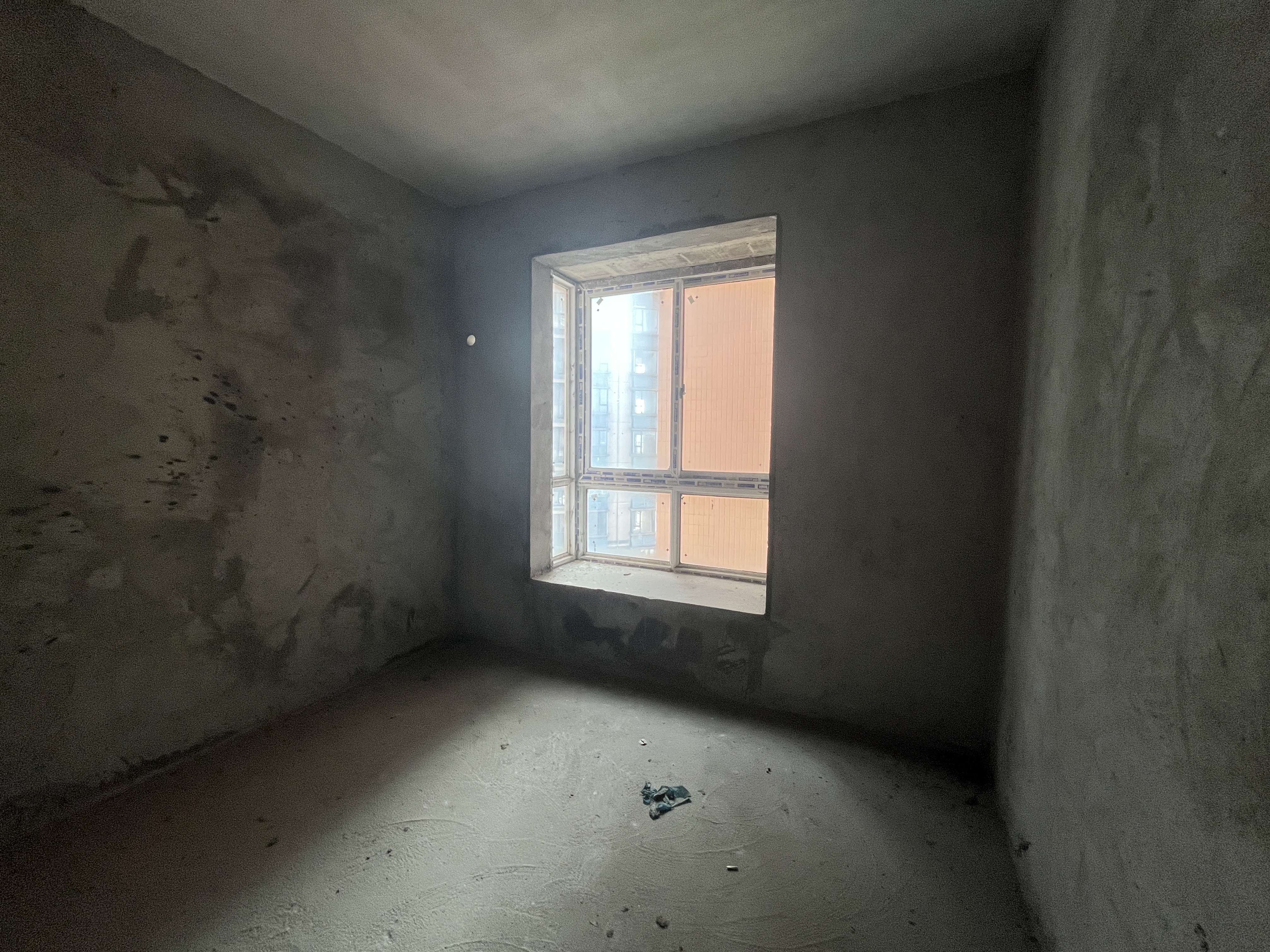 学府花园（文苑瑞景）  3室2厅2卫    68.8万卧室