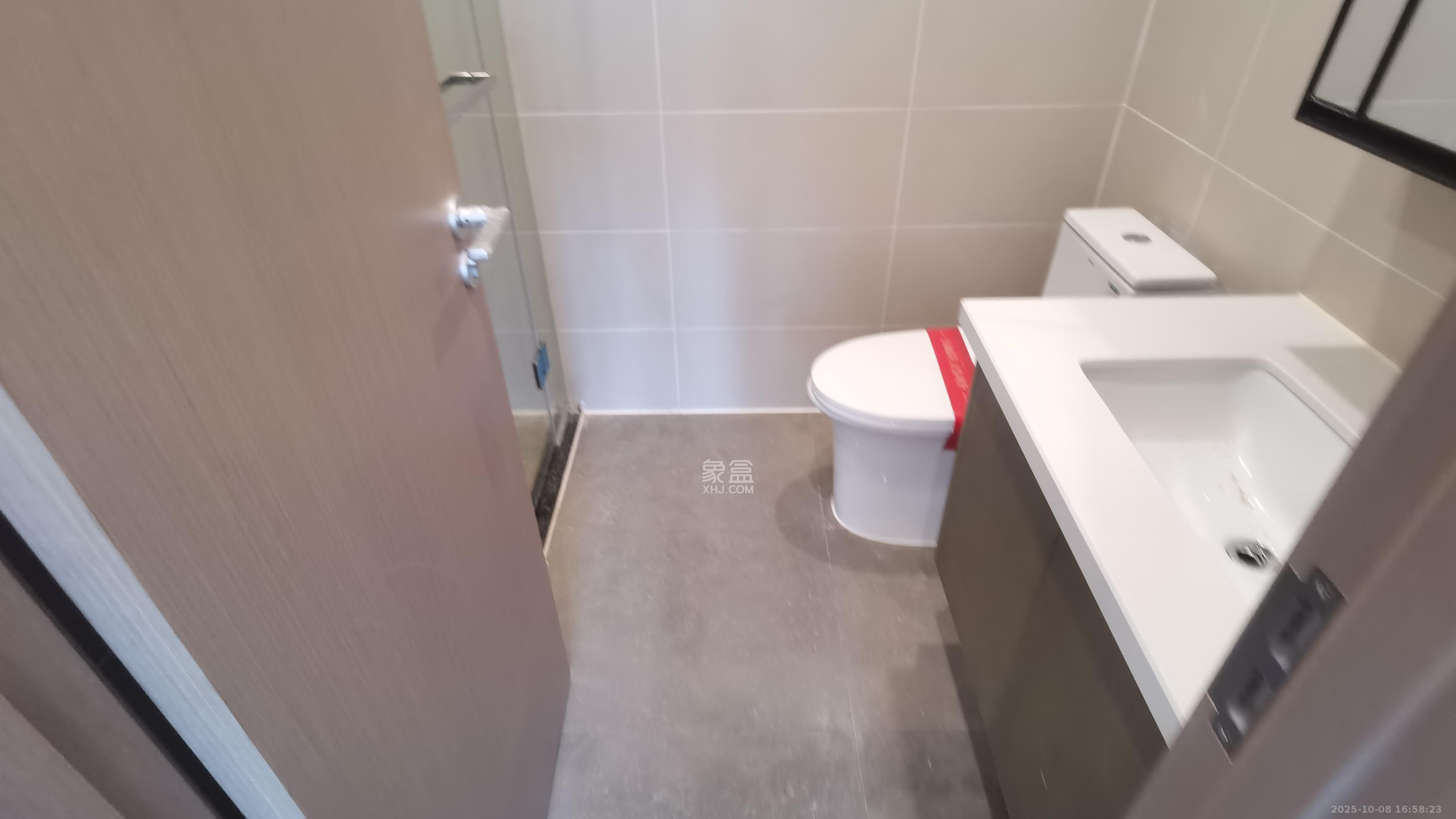 新力铂园(江山云著) 3室2厅2卫 3500.0元/月 新力铂园(江山云著) 3室2厅2卫 3500.0元/月室内图