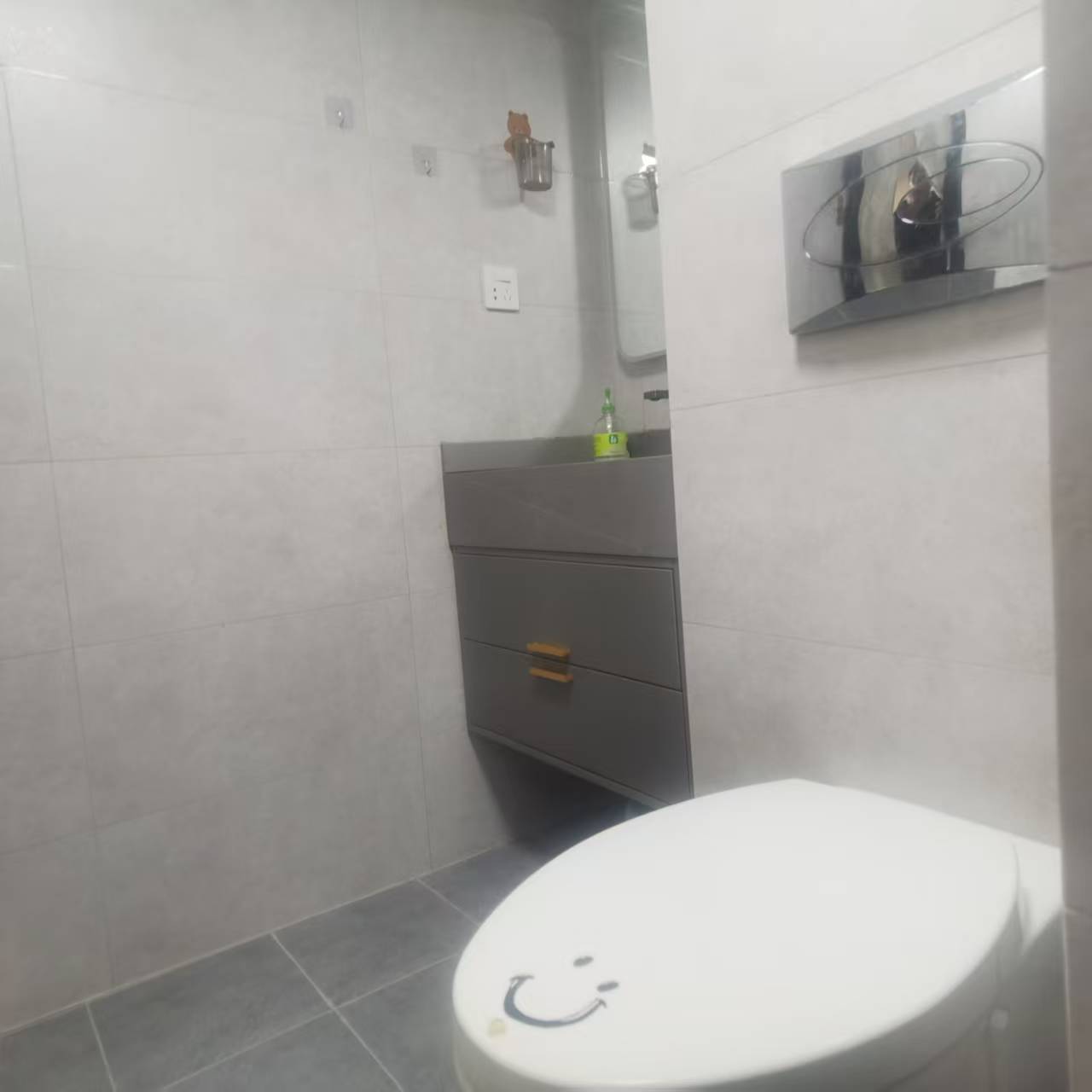 远大购物广场 1室1厅1卫 1900.0元/月 远大购物广场 1室1厅1卫 1900.0元/月室内图