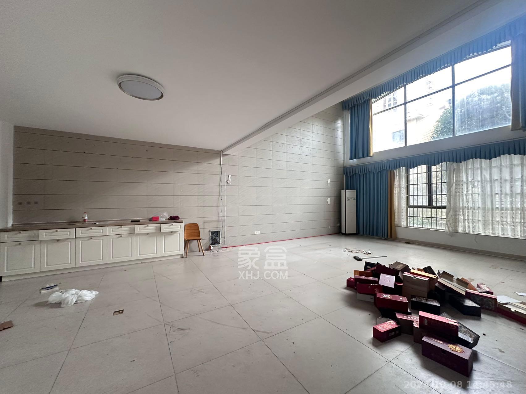 御景龙城 7室2厅0卫 12000.0元/月 御景龙城 7室2厅0卫 12000.0元/月室内图