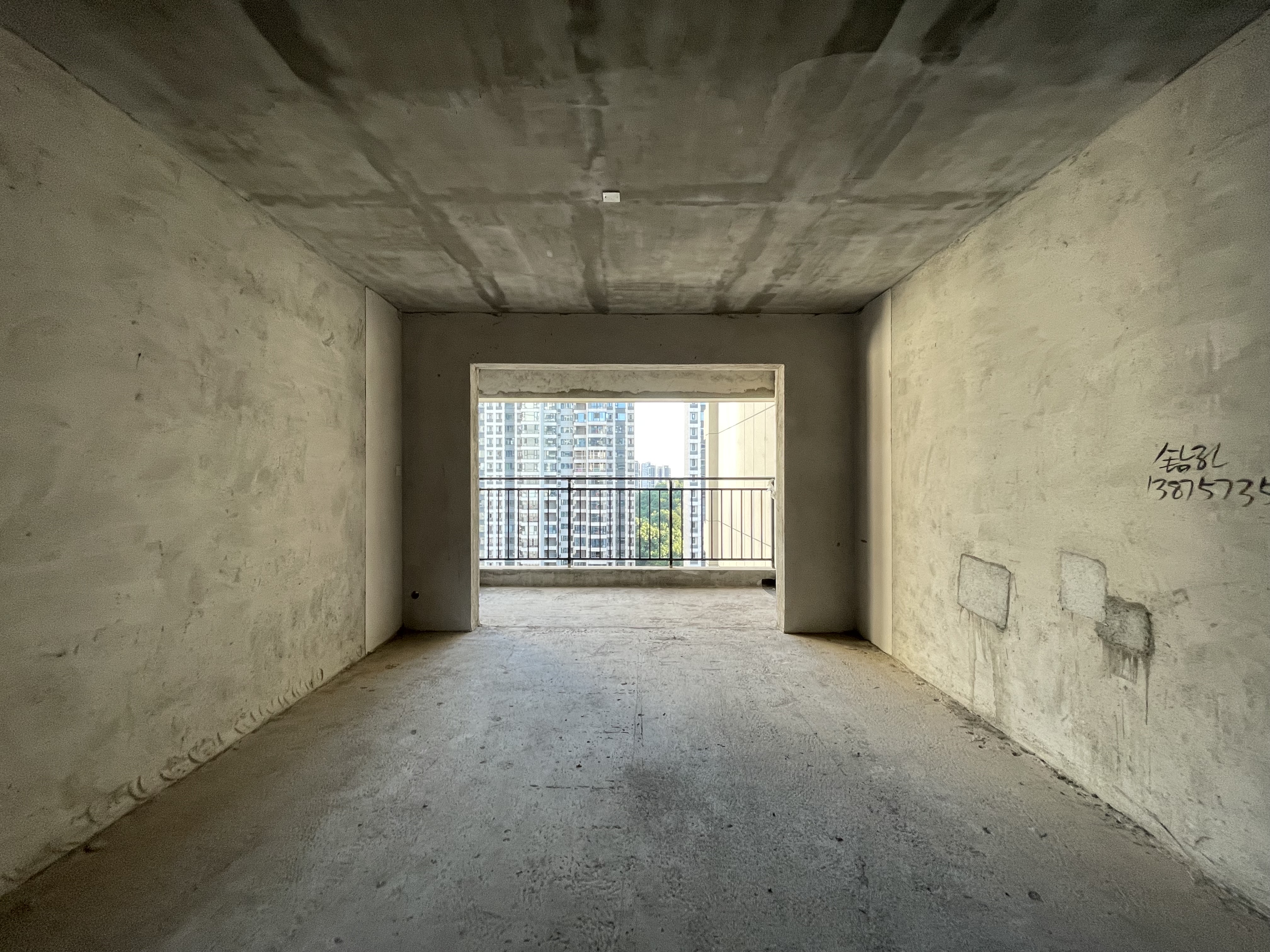 汇方雁归来  4室2厅2卫    89.8万