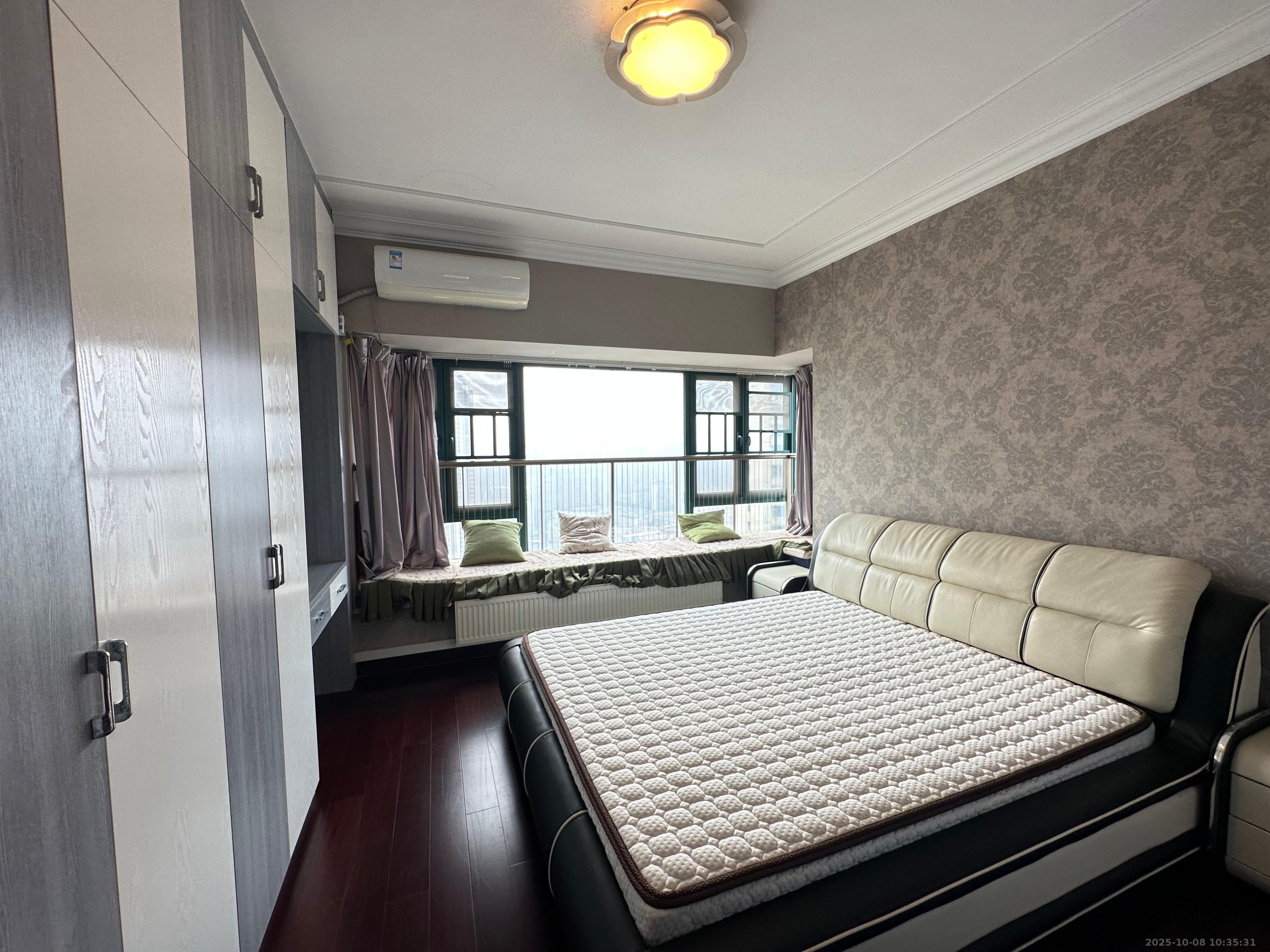 恒大御景湾  3室2厅2卫    4000.0元/月 恒大御景湾  3室2厅2卫    4000.0元/月室内图