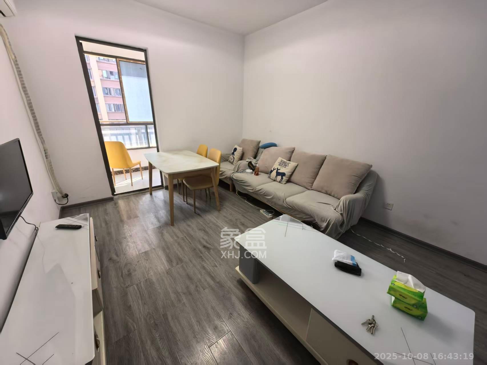 阳光城尚东湾青云苑 1室1厅1卫 2000.0元/月 阳光城尚东湾青云苑 1室1厅1卫 2000.0元/月室内图