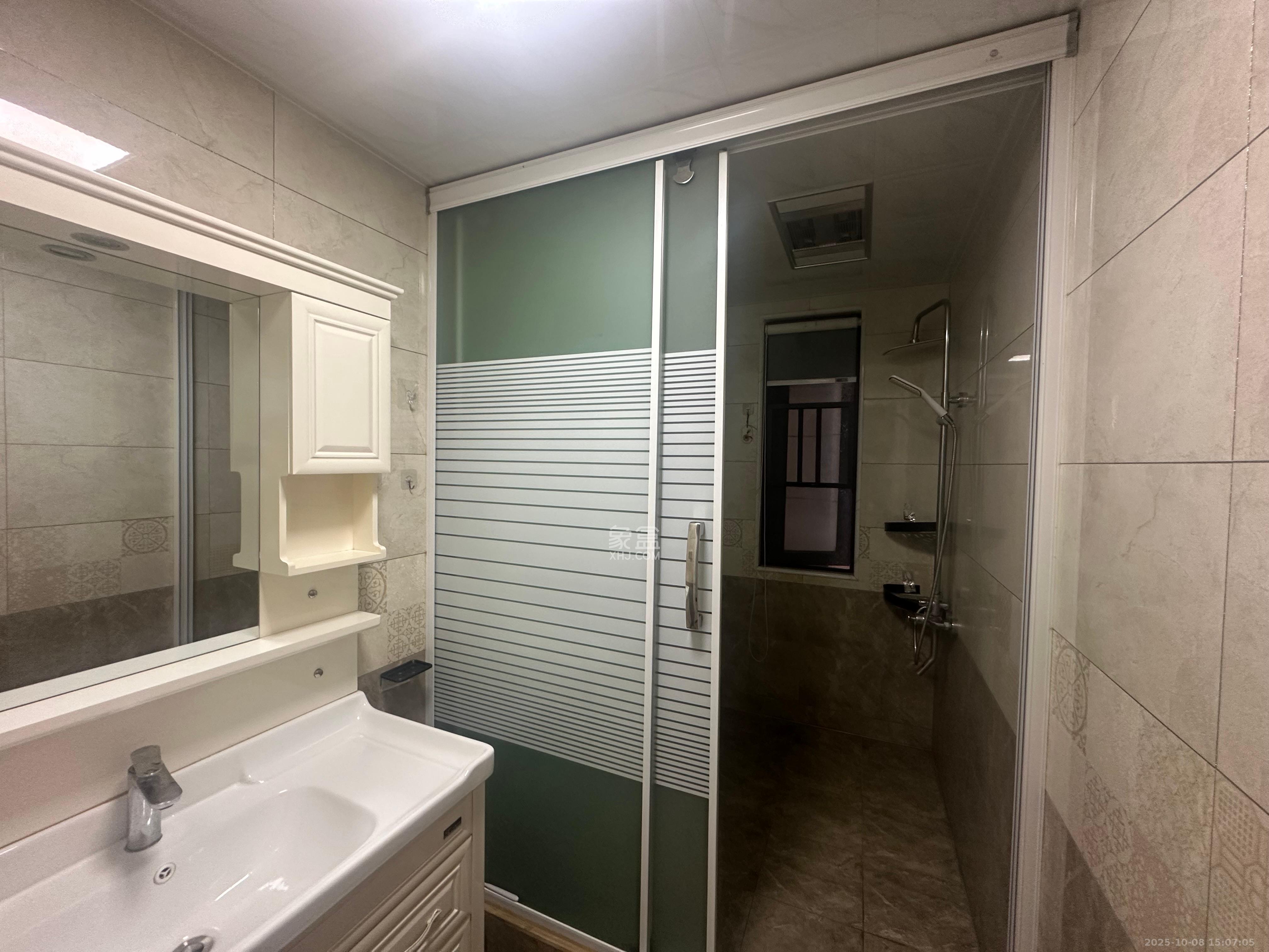 卓越浅水湾  3室2厅2卫    3000.0元/月 卓越浅水湾  3室2厅2卫    3000.0元/月室内图