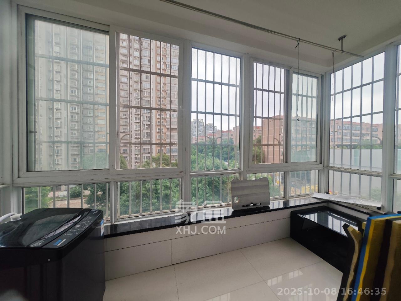 月湖兰庭  2室1厅1卫    2200.0元/月室内图