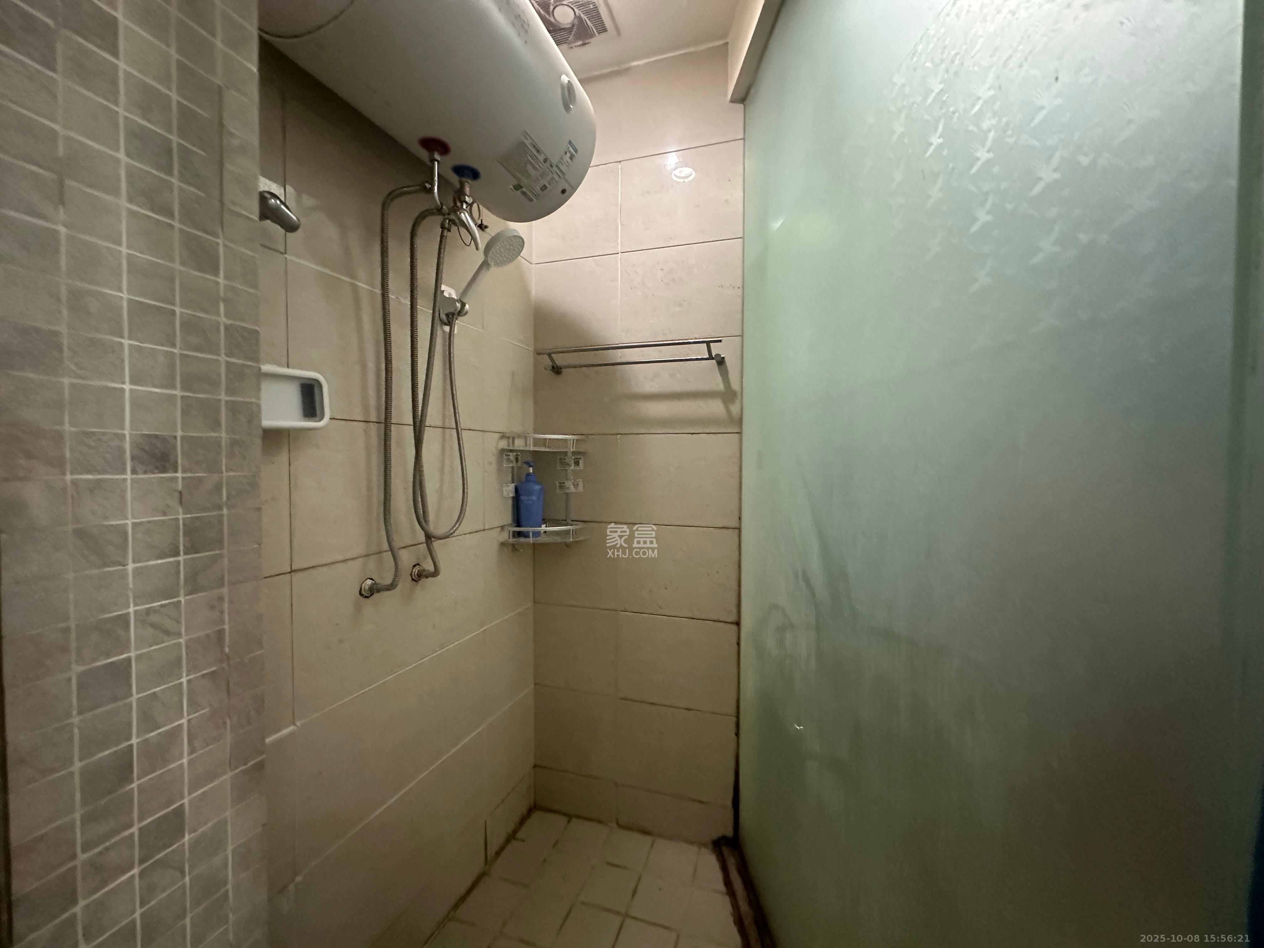 铂宫  1室1厅1卫    2200.0元/月 铂宫  1室1厅1卫    2200.0元/月室内图