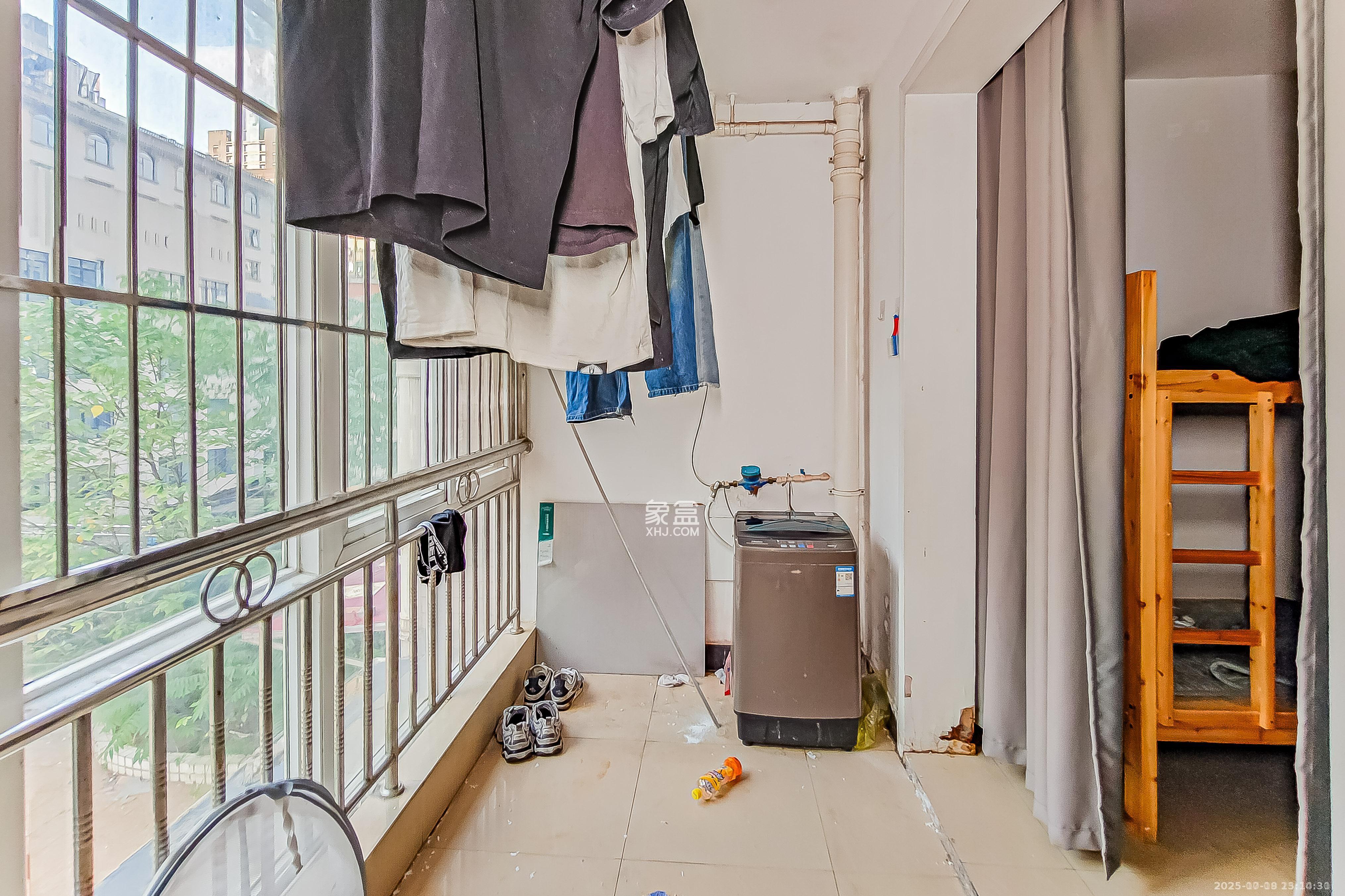 五一华府  3室2厅2卫    4000.0元/月室内图