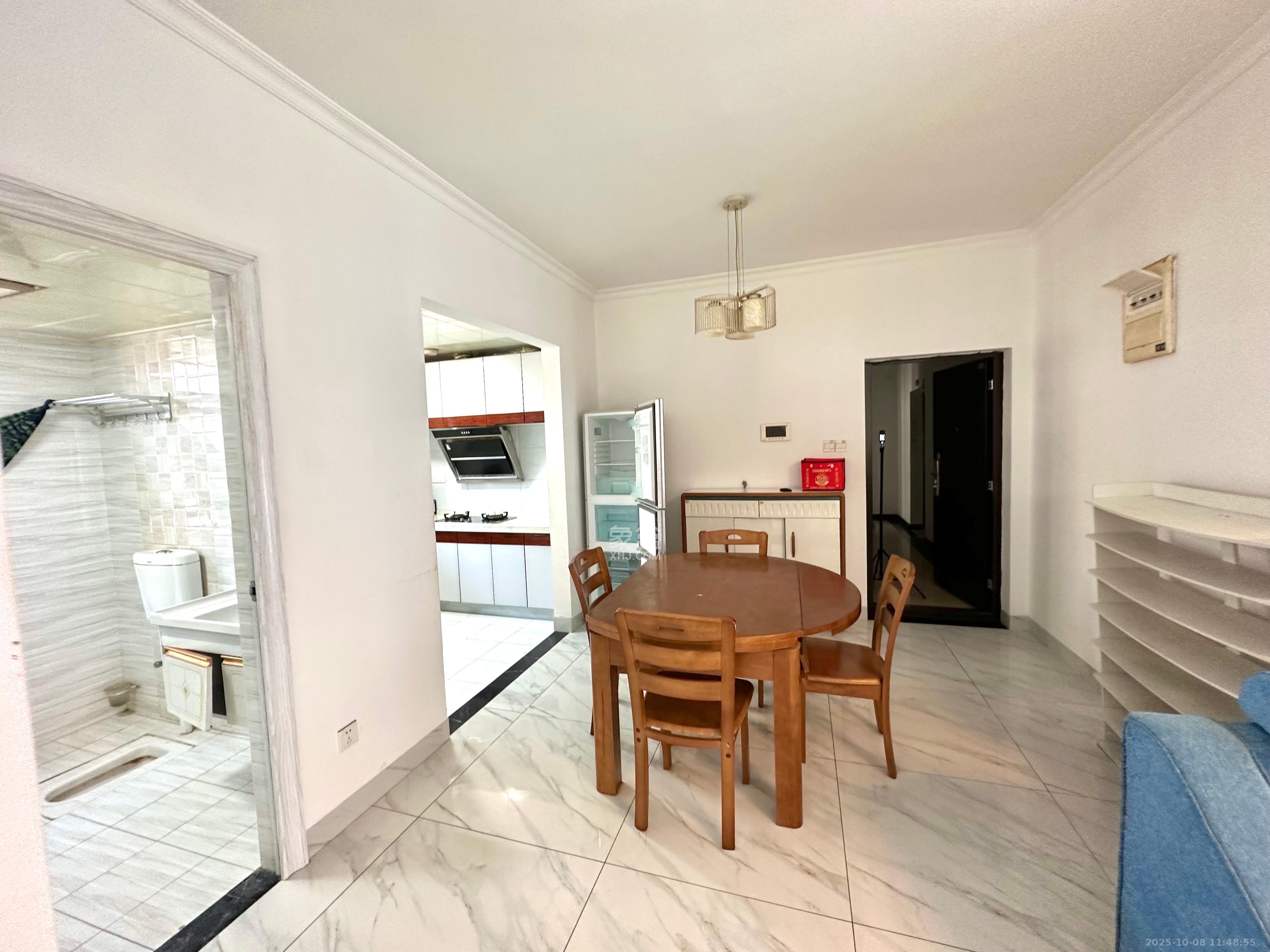 中南红领邦(红星嘉和苑) 3室0厅0卫 2400.0元/月 中南红领邦(红星嘉和苑) 3室0厅0卫 2400.0元/月室内图