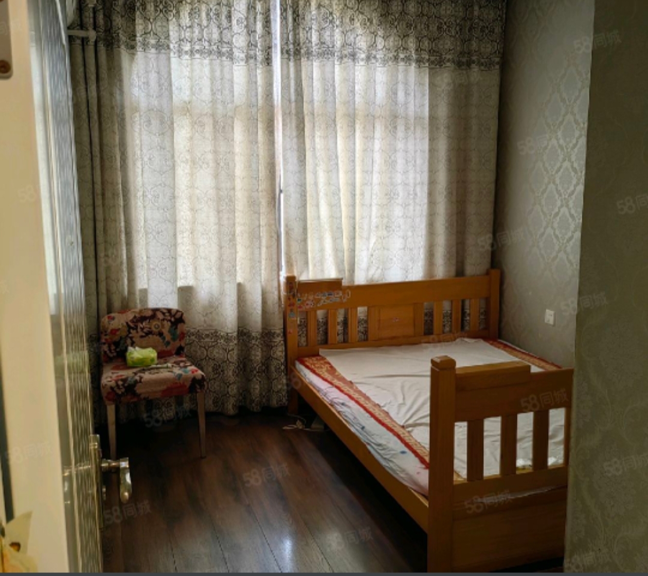 伴山公馆  3室2厅2卫    1400.0元/月室内图