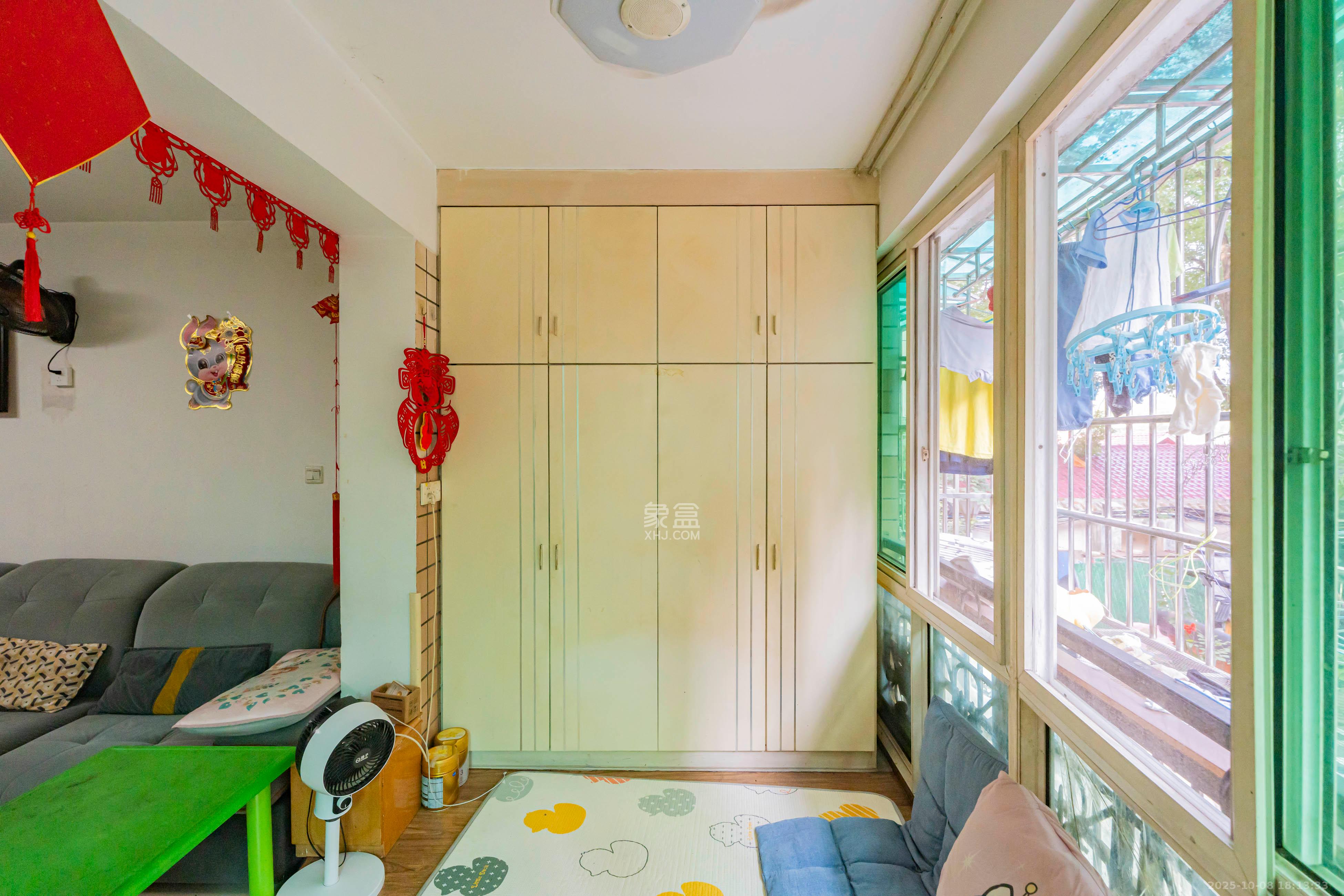 富湘园  3室2厅2卫    132.0万阳台