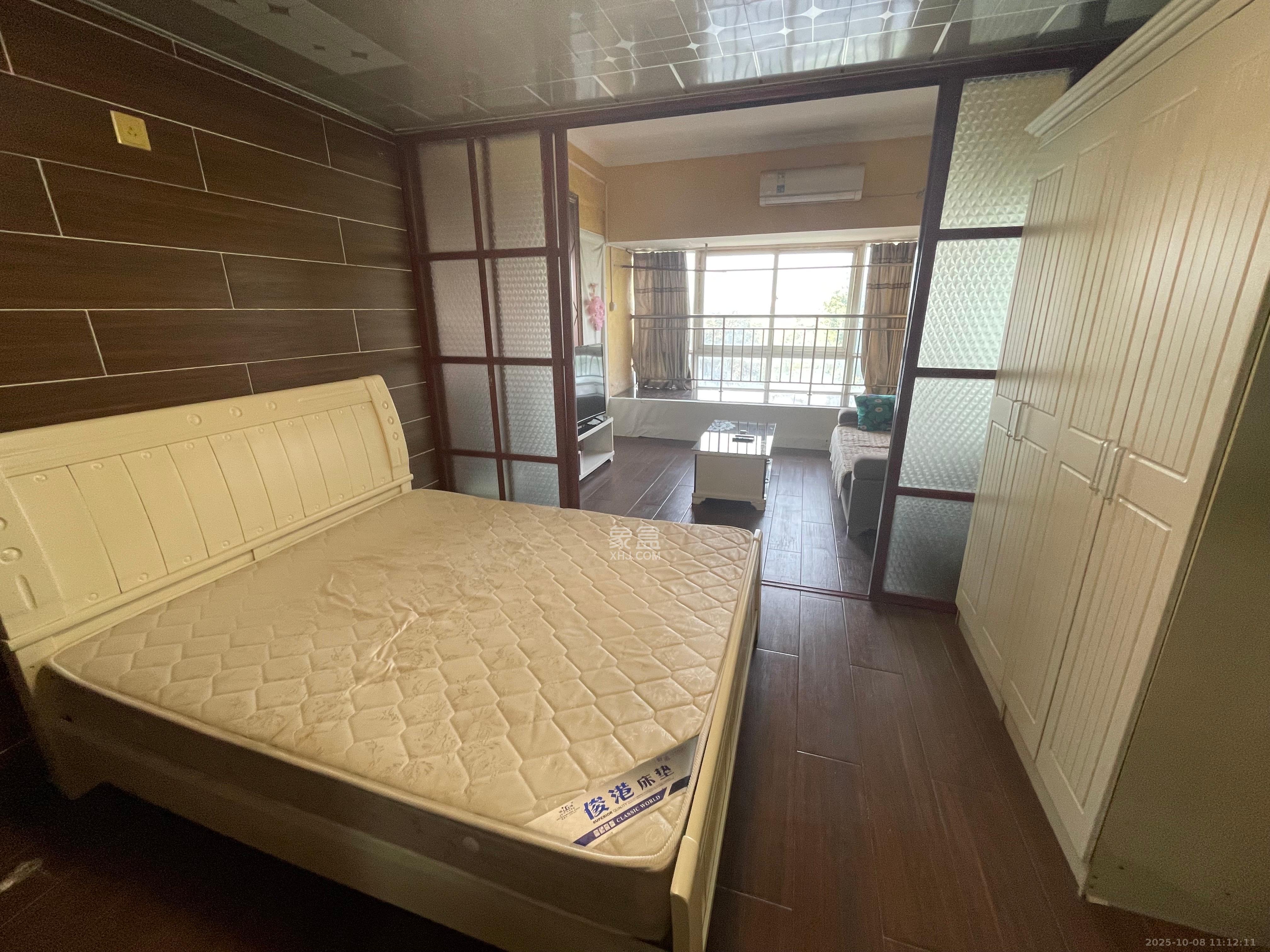 星城荣域  1室1厅1卫    1200.0元/月 星城荣域  1室1厅1卫    1200.0元/月室内图