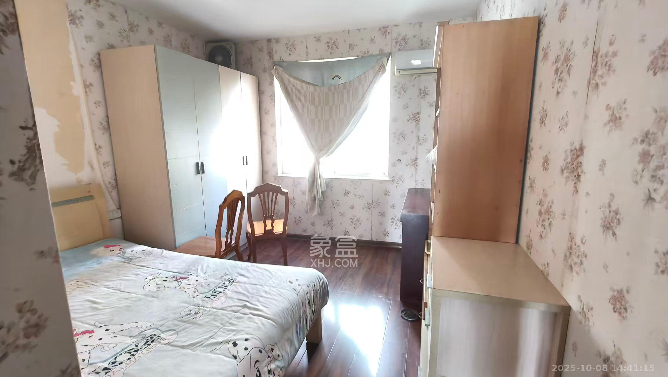 海利科院佳园  3室2厅2卫    1800.0元/月 海利科院佳园  3室2厅2卫    1800.0元/月室内图