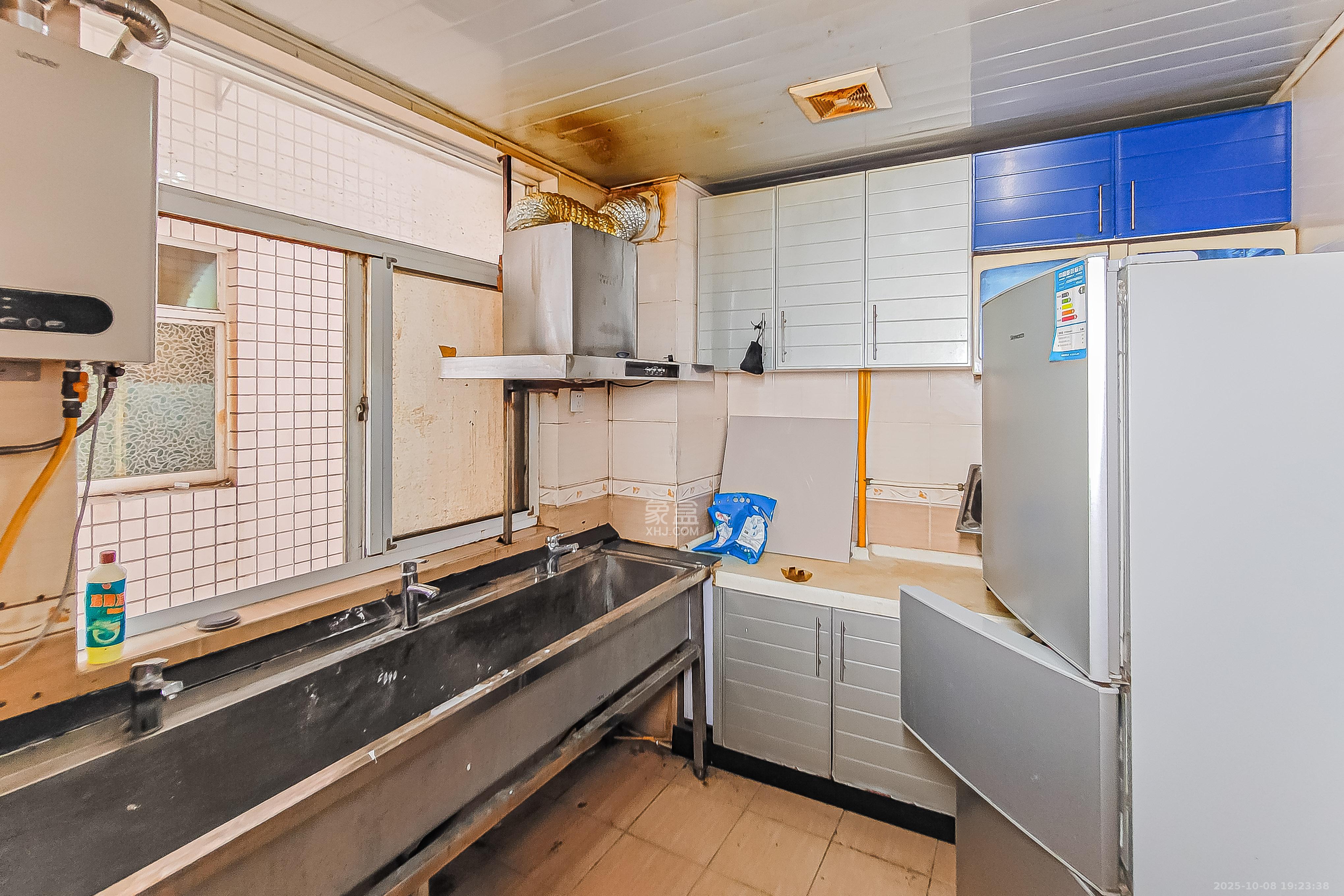 智邦家园  3室2厅2卫    98.0万 智邦家园  3室2厅2卫    98.0万厨房