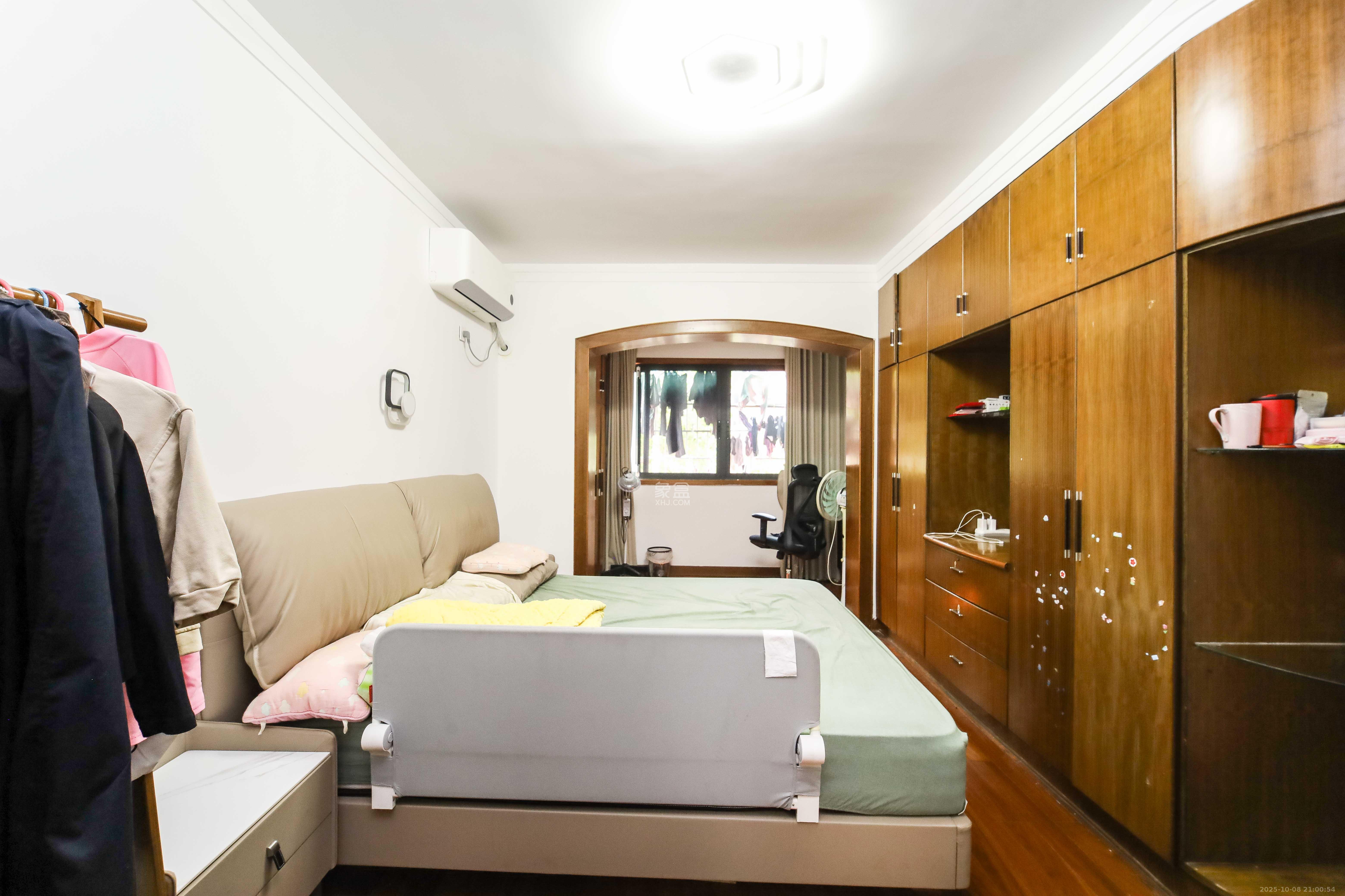 安泰新村 4室2厅2卫 95.0万 安泰新村 4室2厅2卫 95.0万卧室