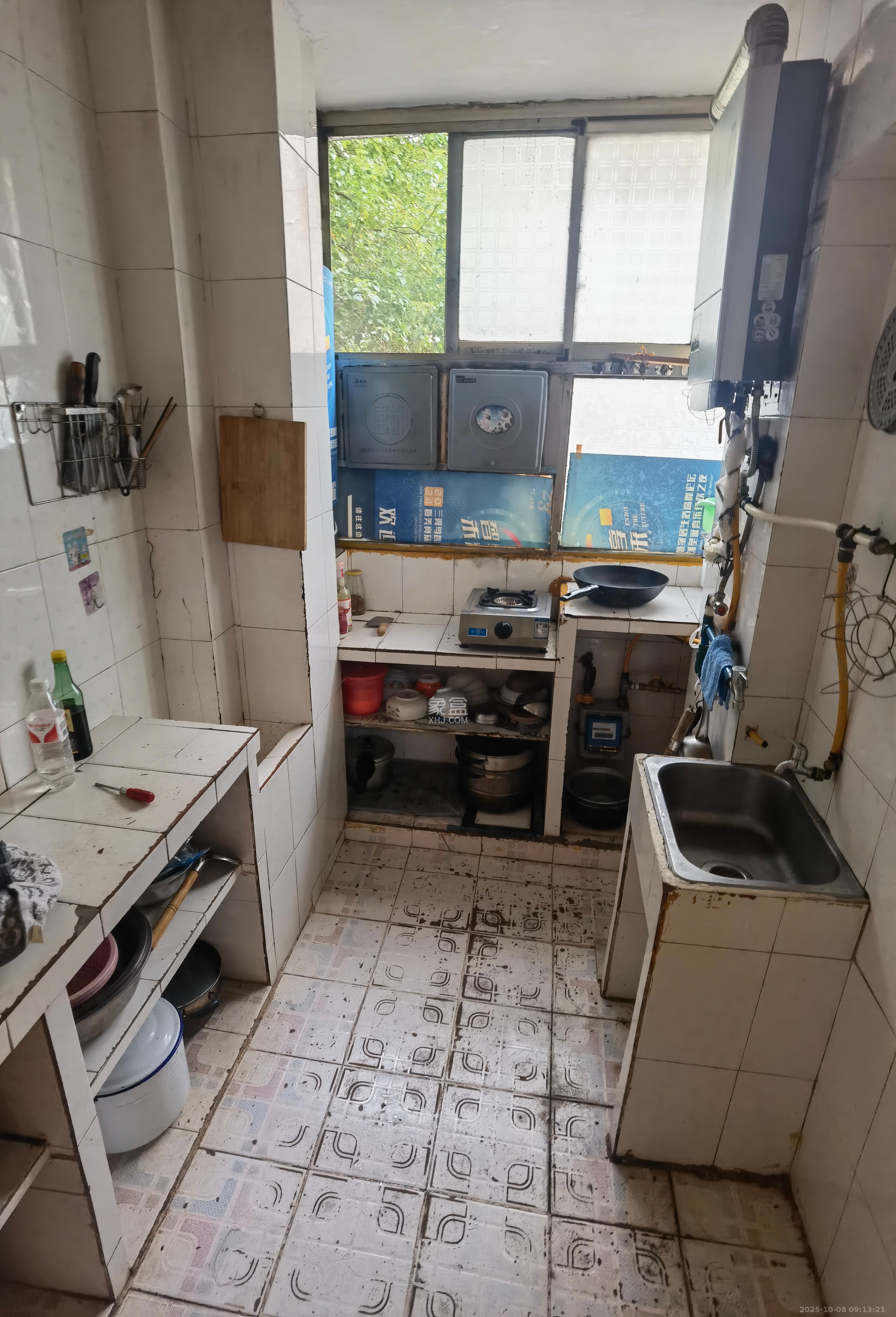 湘运新村  2室2厅1卫    1300.0元/月室内图