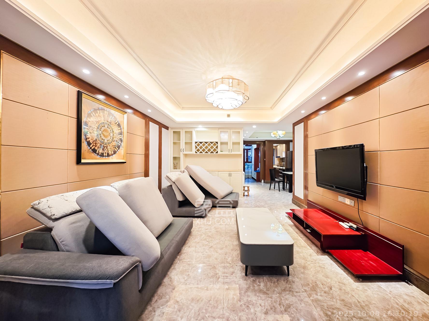 恒大御景天下城一期 3室2厅2卫 186.0万 恒大御景天下城一期 3室2厅2卫 186.0万客厅