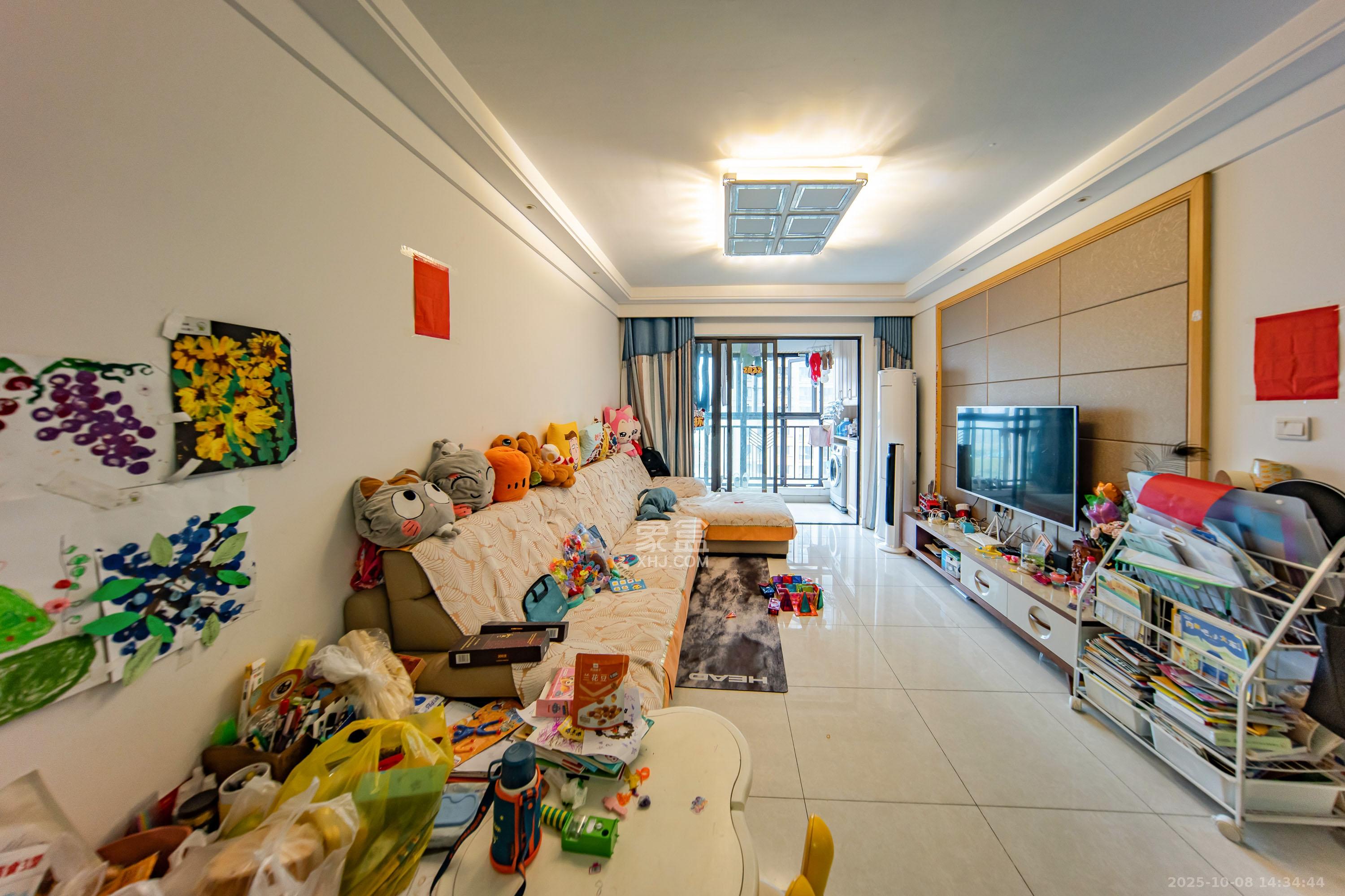 中海国际三期  3室2厅2卫    2200.0元/月 中海国际三期  3室2厅2卫    2200.0元/月