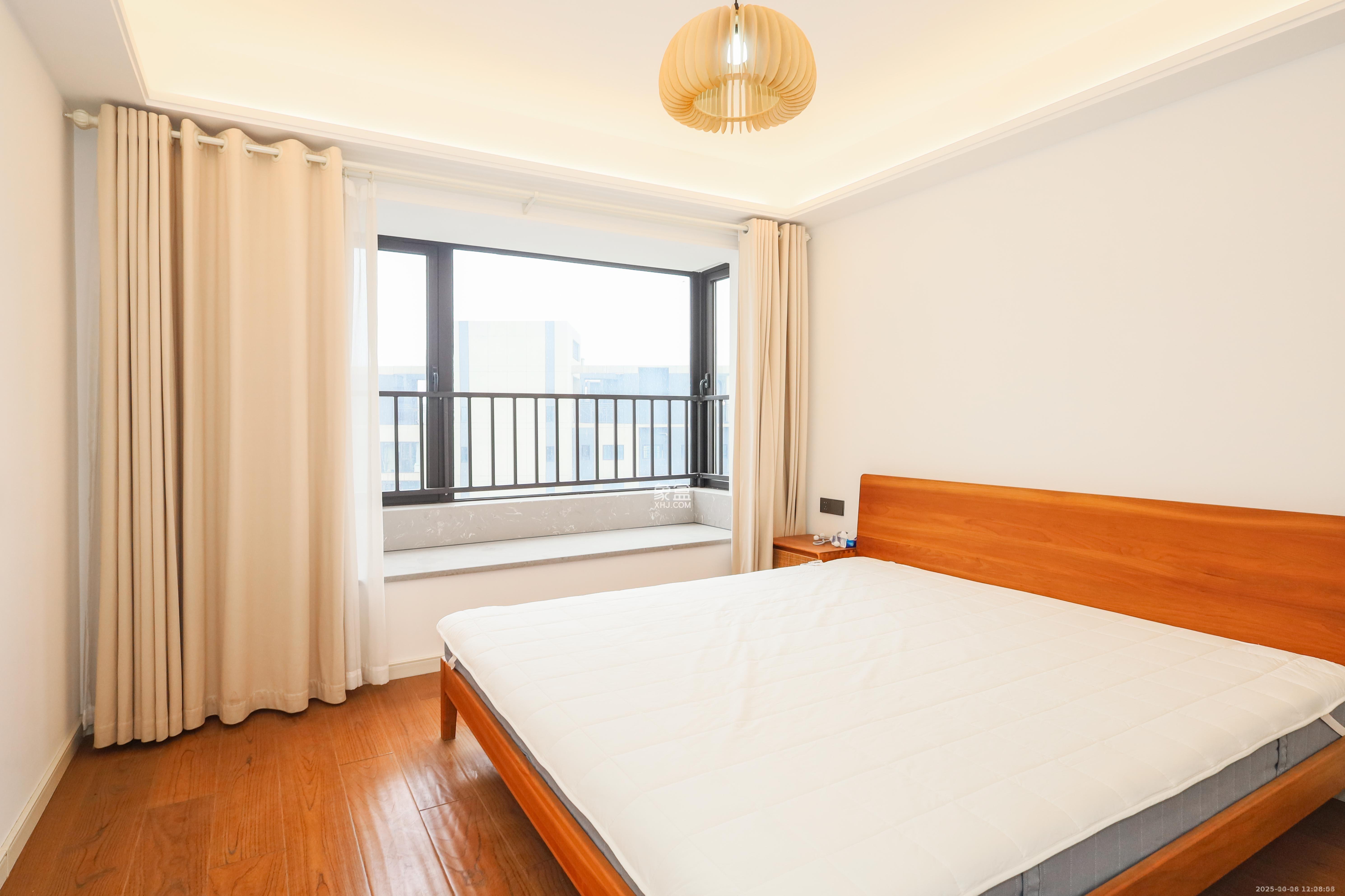 万科金色梦想A区  4室2厅2卫    3500.0元/月室内图