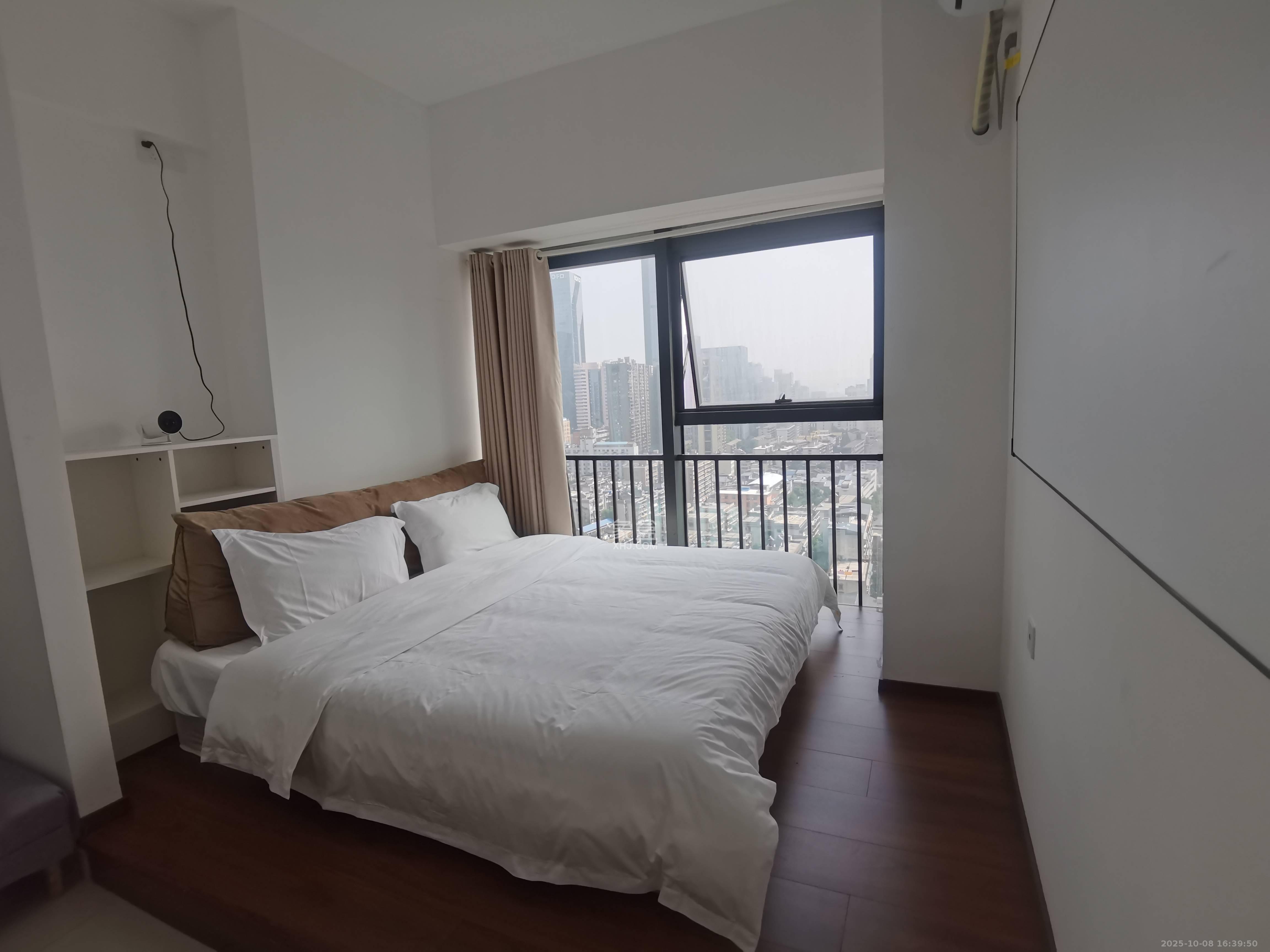 华润置地中心 1室1厅1卫 2500.0元/月 华润置地中心 1室1厅1卫 2500.0元/月室内图