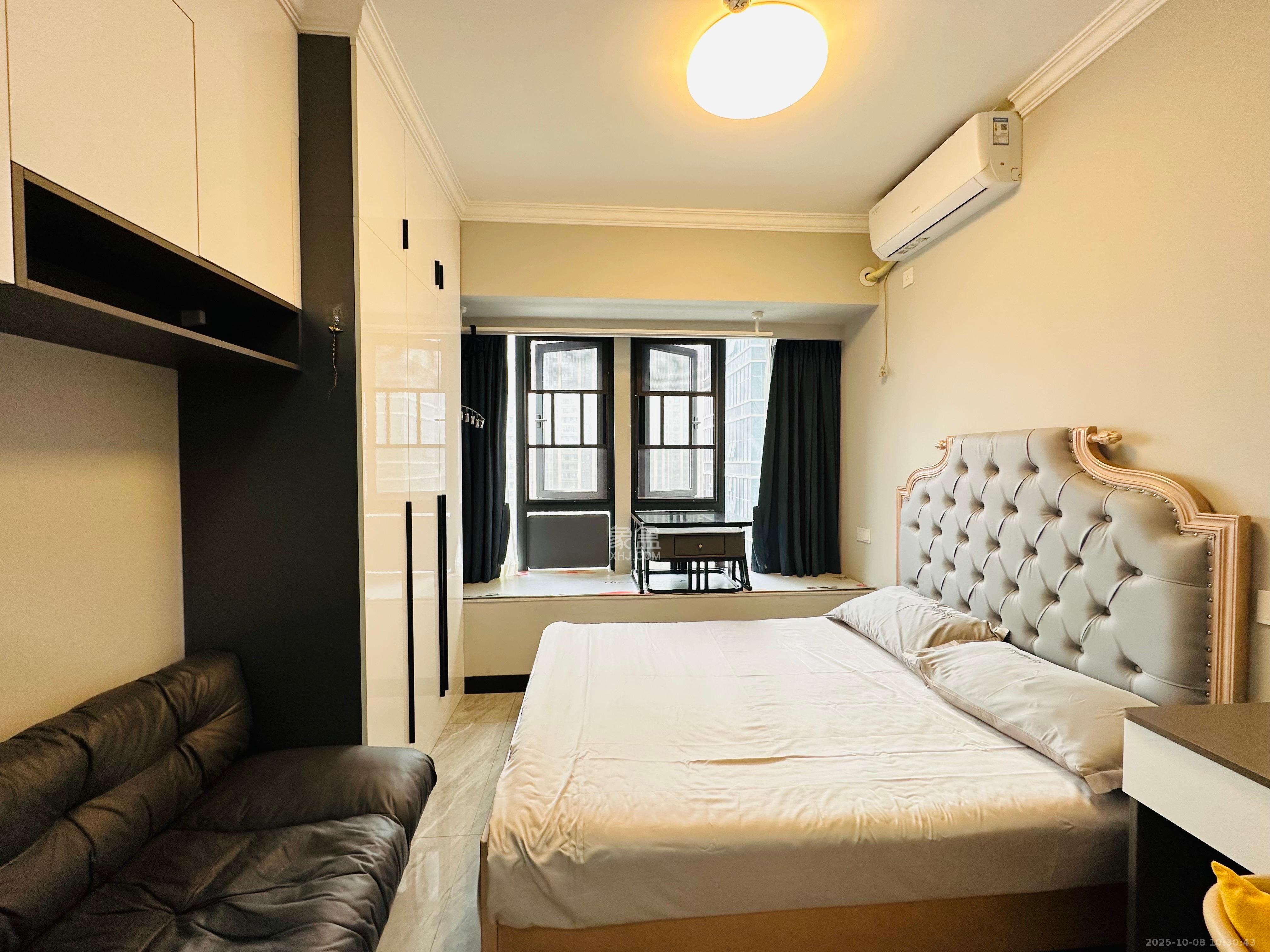 龙湖铂金岛  1室1厅1卫    1600.0元/月室内图