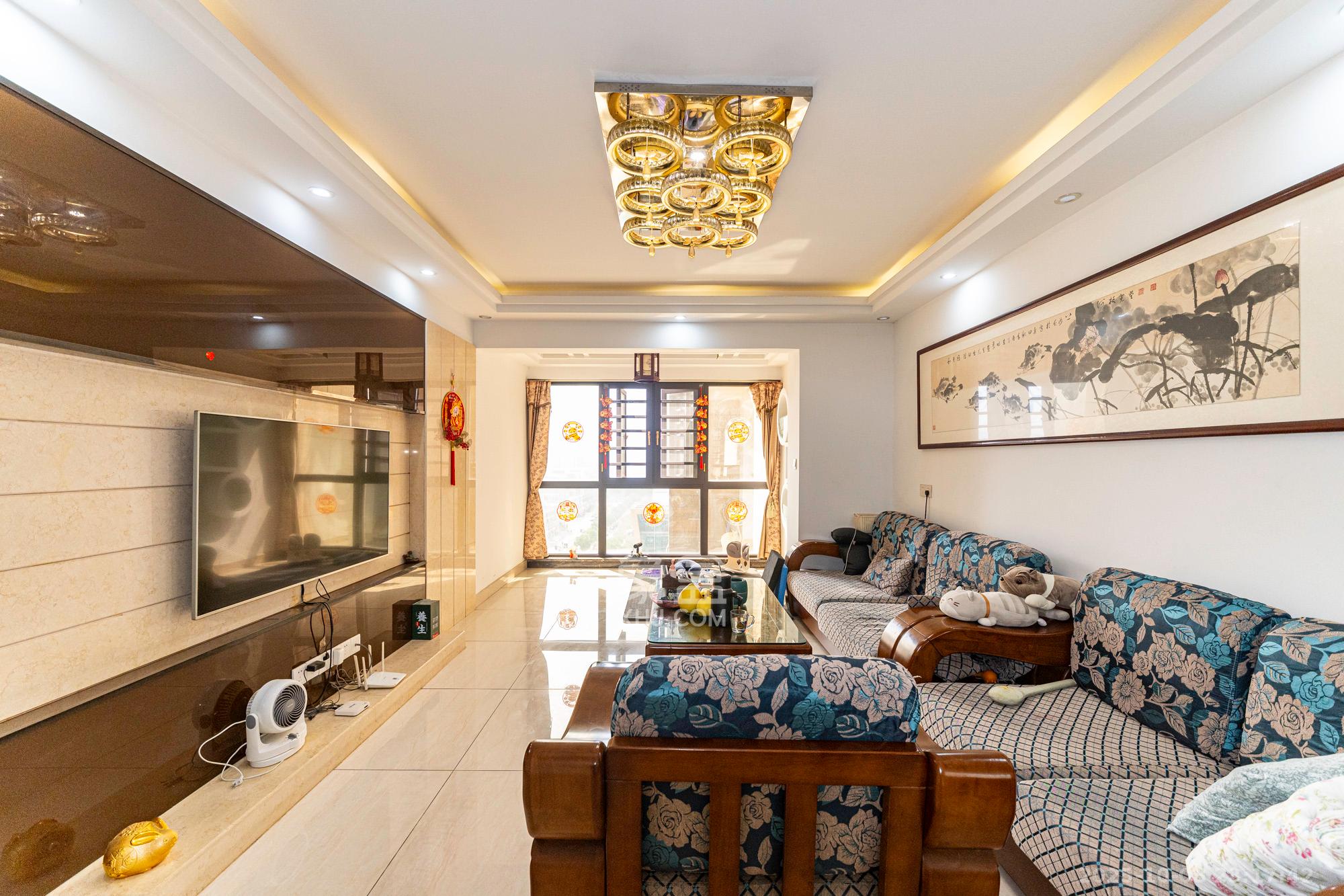 国泰九龙湾  3室2厅2卫    91.8万