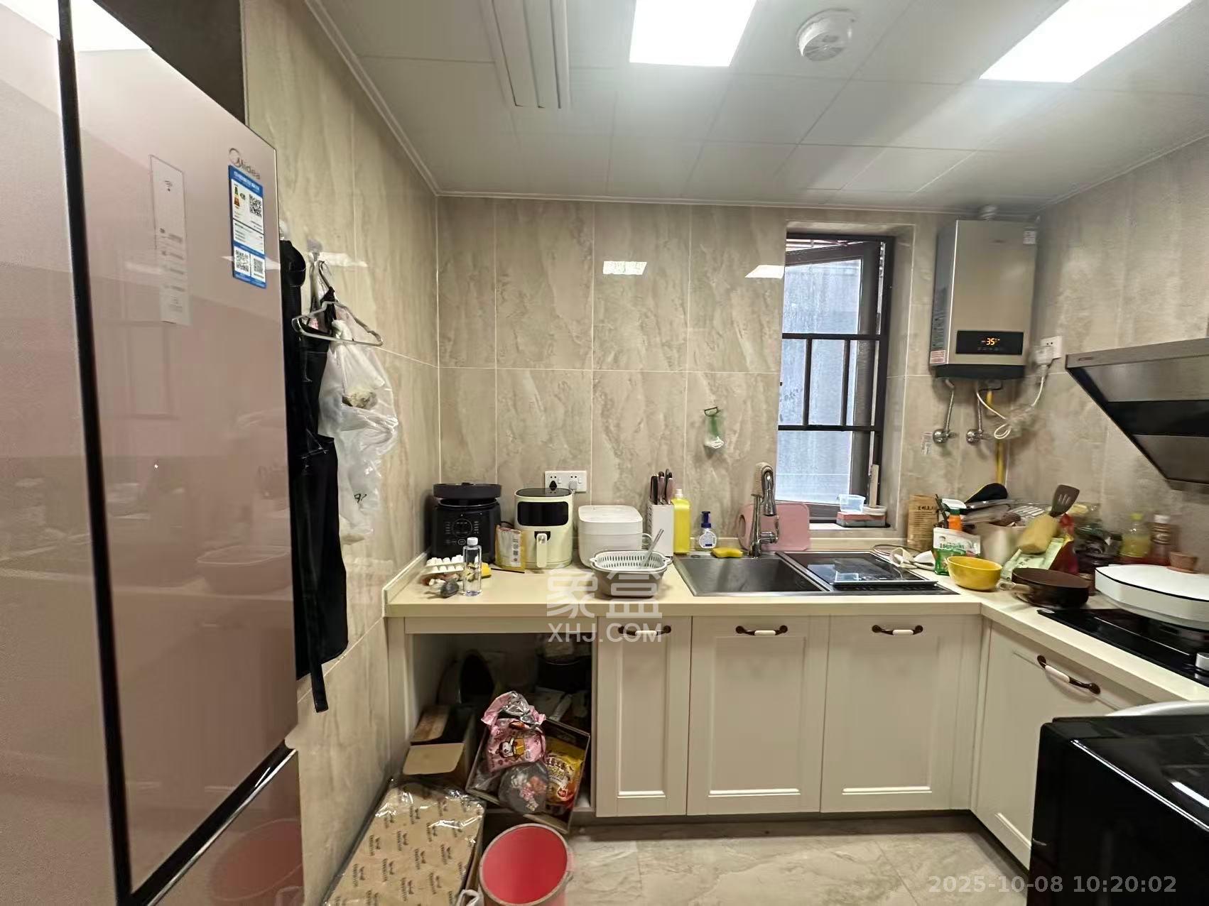 万科金域蓝湾 3室2厅2卫 3200.0元/月 万科金域蓝湾 3室2厅2卫 3200.0元/月室内图