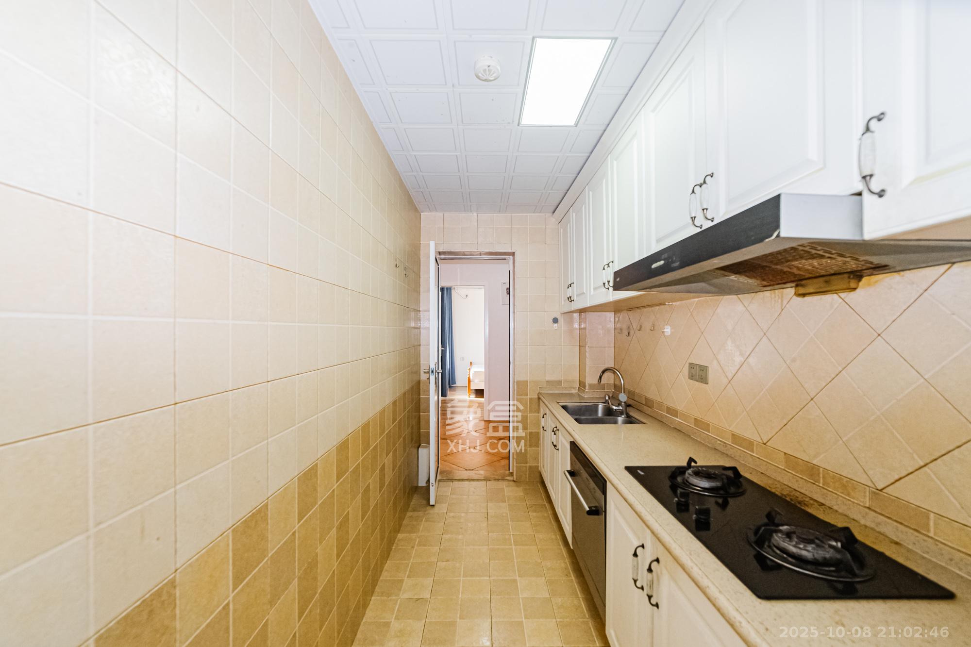 北辰三角洲B2E2区  3室2厅1卫    135.0万 北辰三角洲B2E2区  3室2厅1卫    135.0万厨房