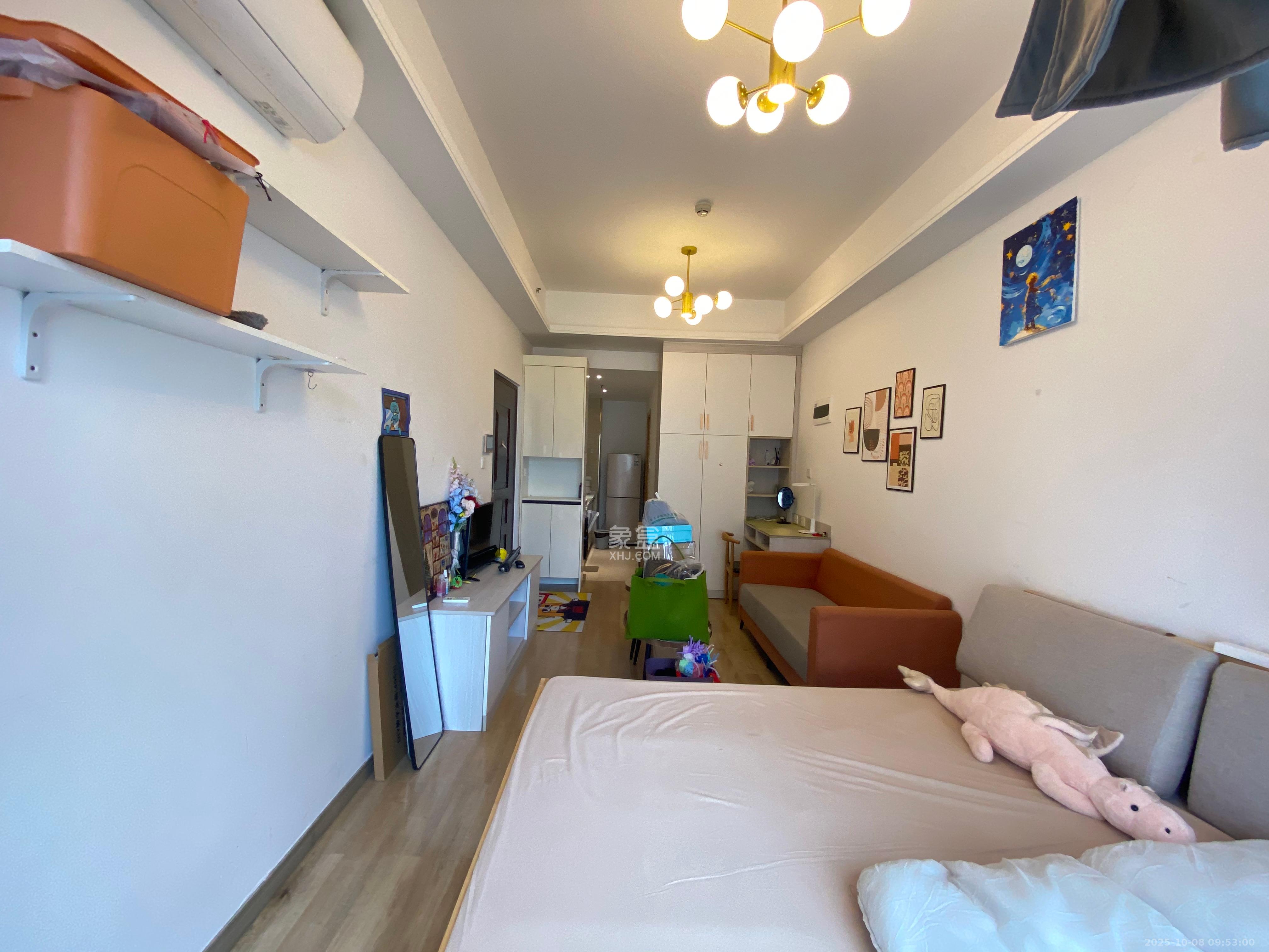 万润时光里  1室1厅1卫    1800.0元/月 万润时光里  1室1厅1卫    1800.0元/月