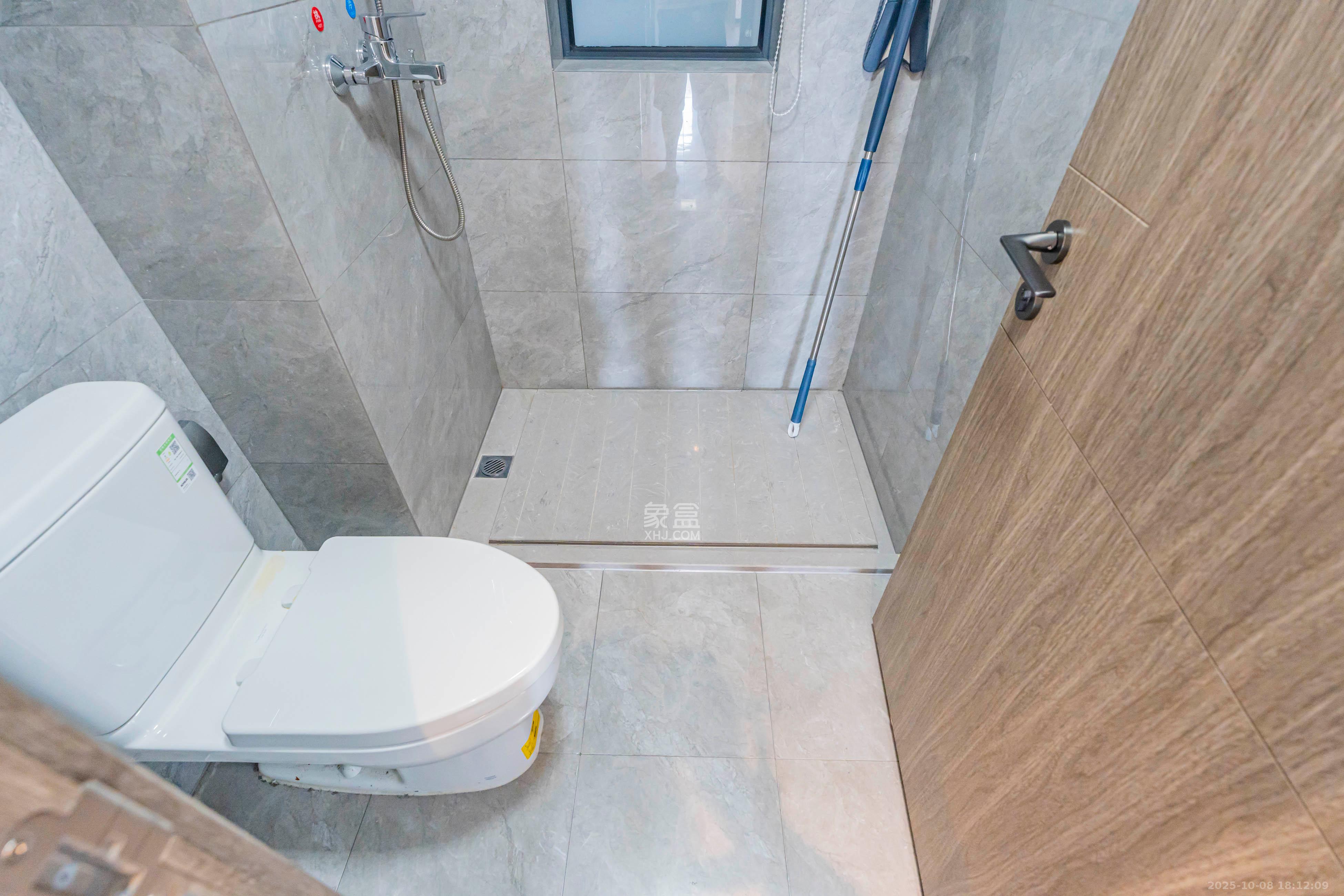 万科半岛国际 3室2厅1卫 130.0万 万科半岛国际 3室2厅1卫 130.0万卫生间