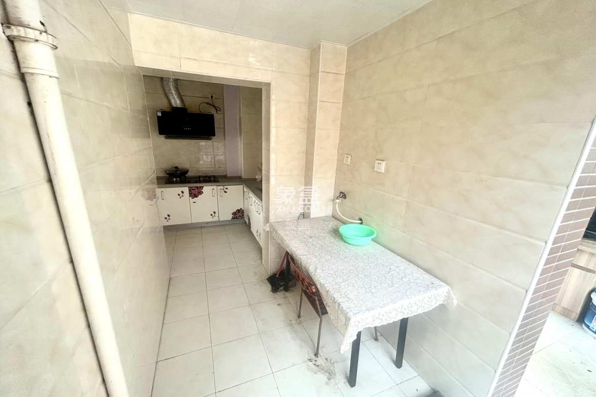 芒果天地(芒果雅苑) 3室2厅1卫 2500.0元/月 芒果天地(芒果雅苑) 3室2厅1卫 2500.0元/月室内图