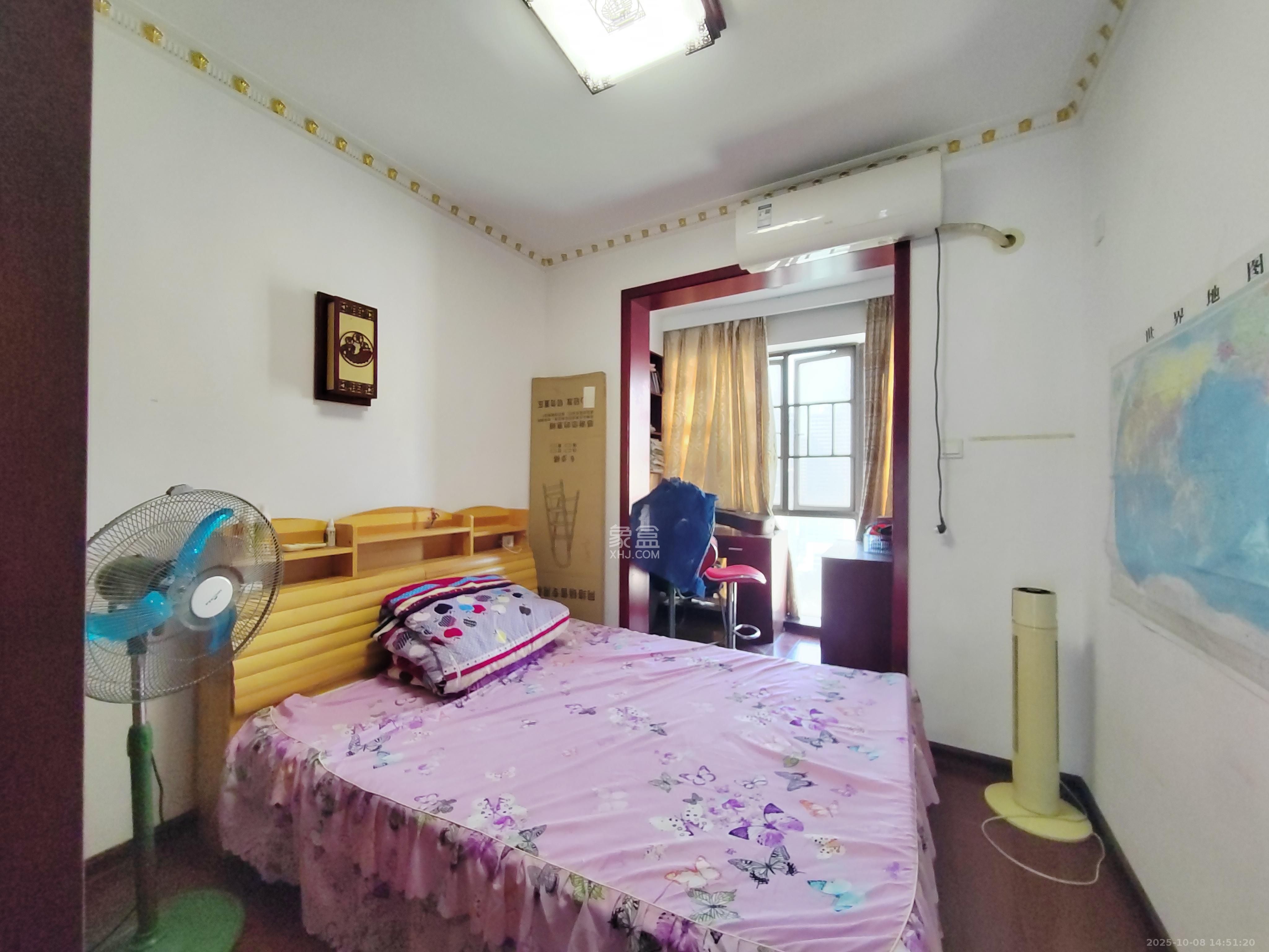 文景领秀  3室2厅2卫    2500.0元/月 文景领秀  3室2厅2卫    2500.0元/月室内图