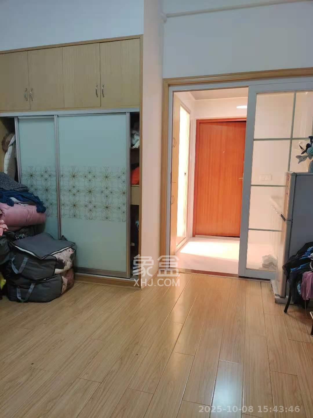 长房时代城 1室1厅1卫 1350.0元/月 长房时代城 1室1厅1卫 1350.0元/月室内图