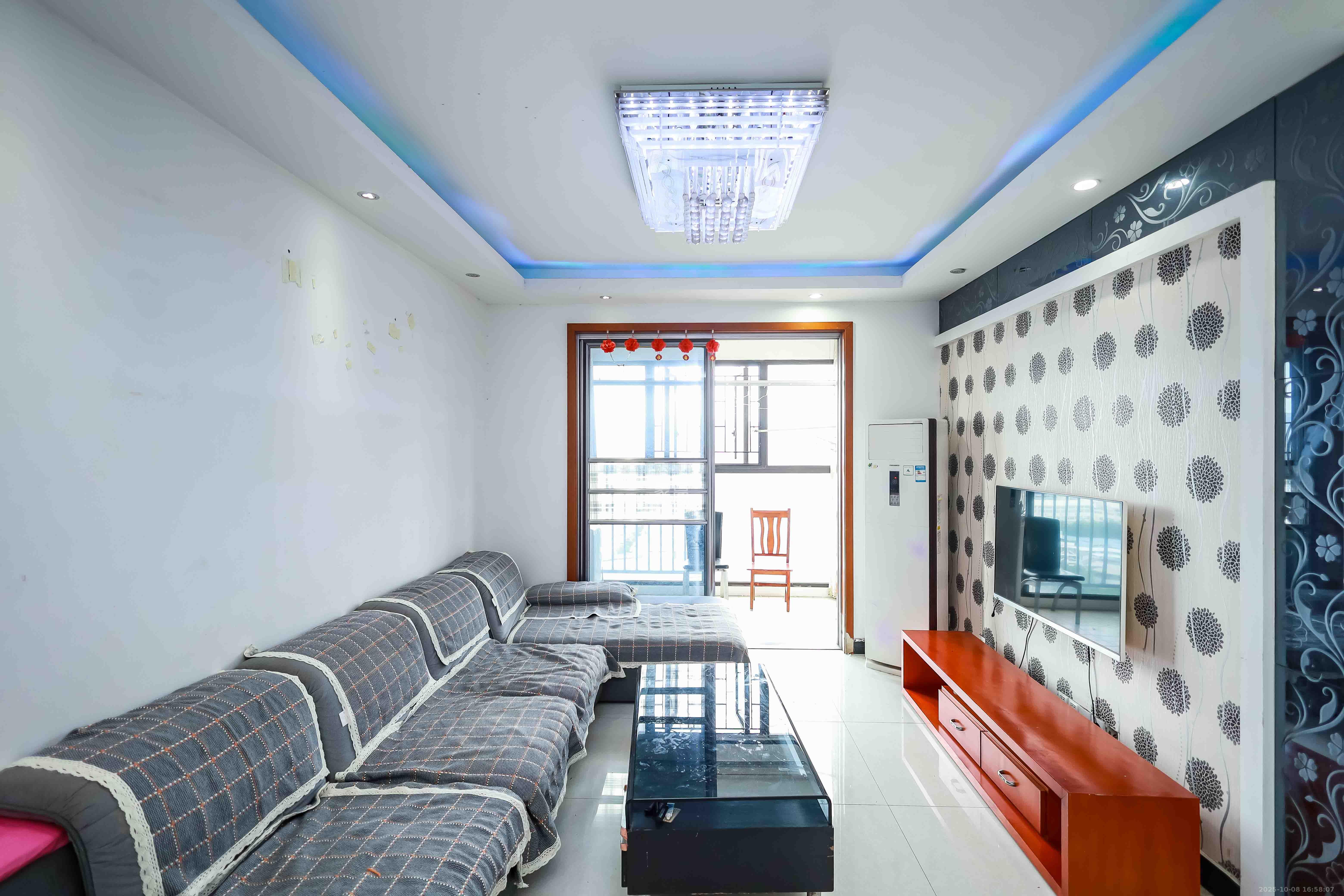 南枫时光  3室2厅1卫    2600.0元/月 南枫时光  3室2厅1卫    2600.0元/月